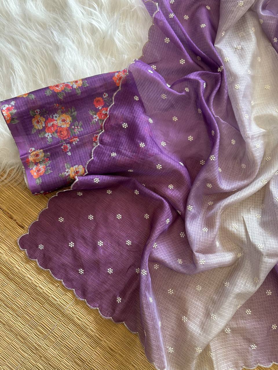 Selena Doriya All-over Butti Weaving Saree