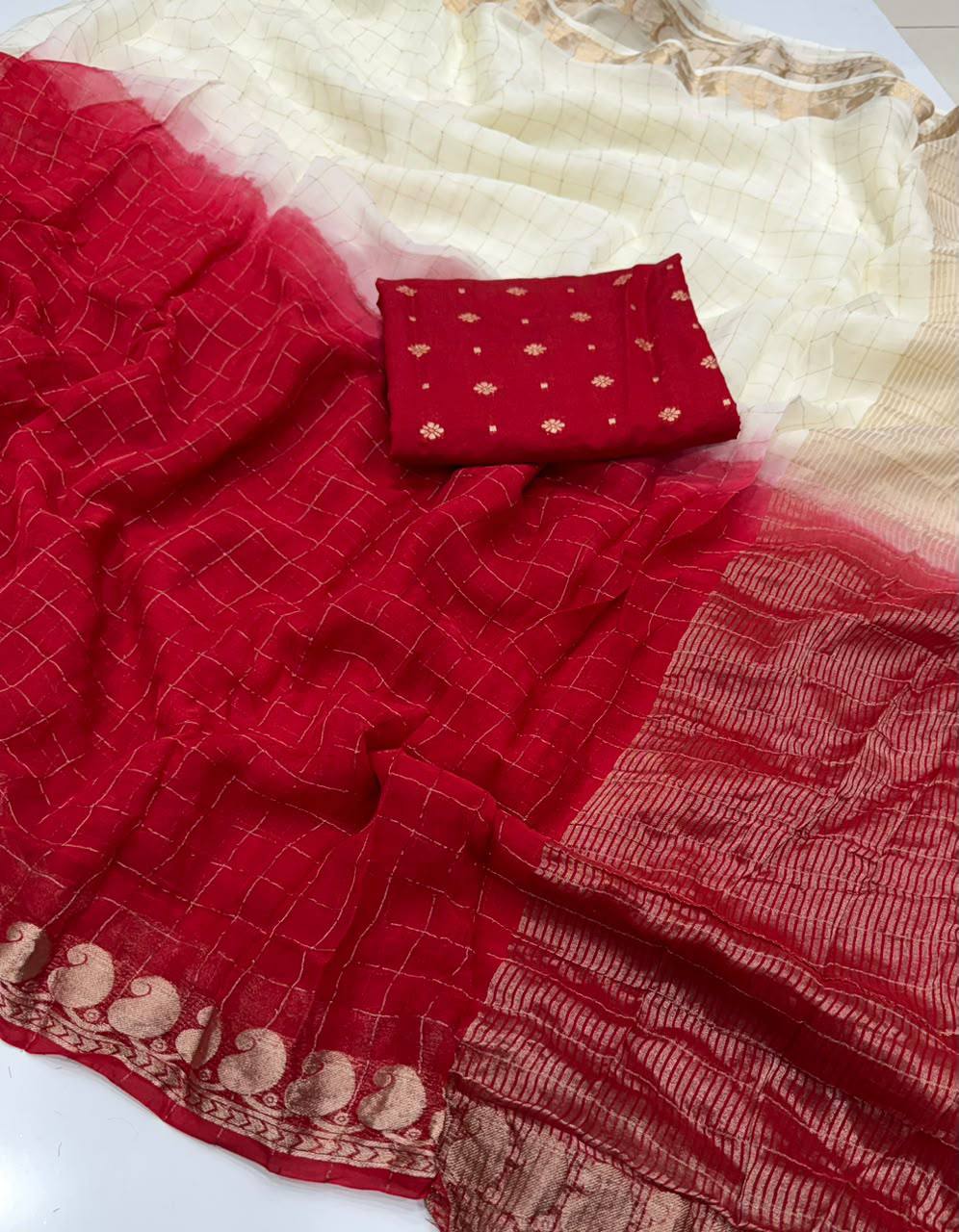 #COlor_Red