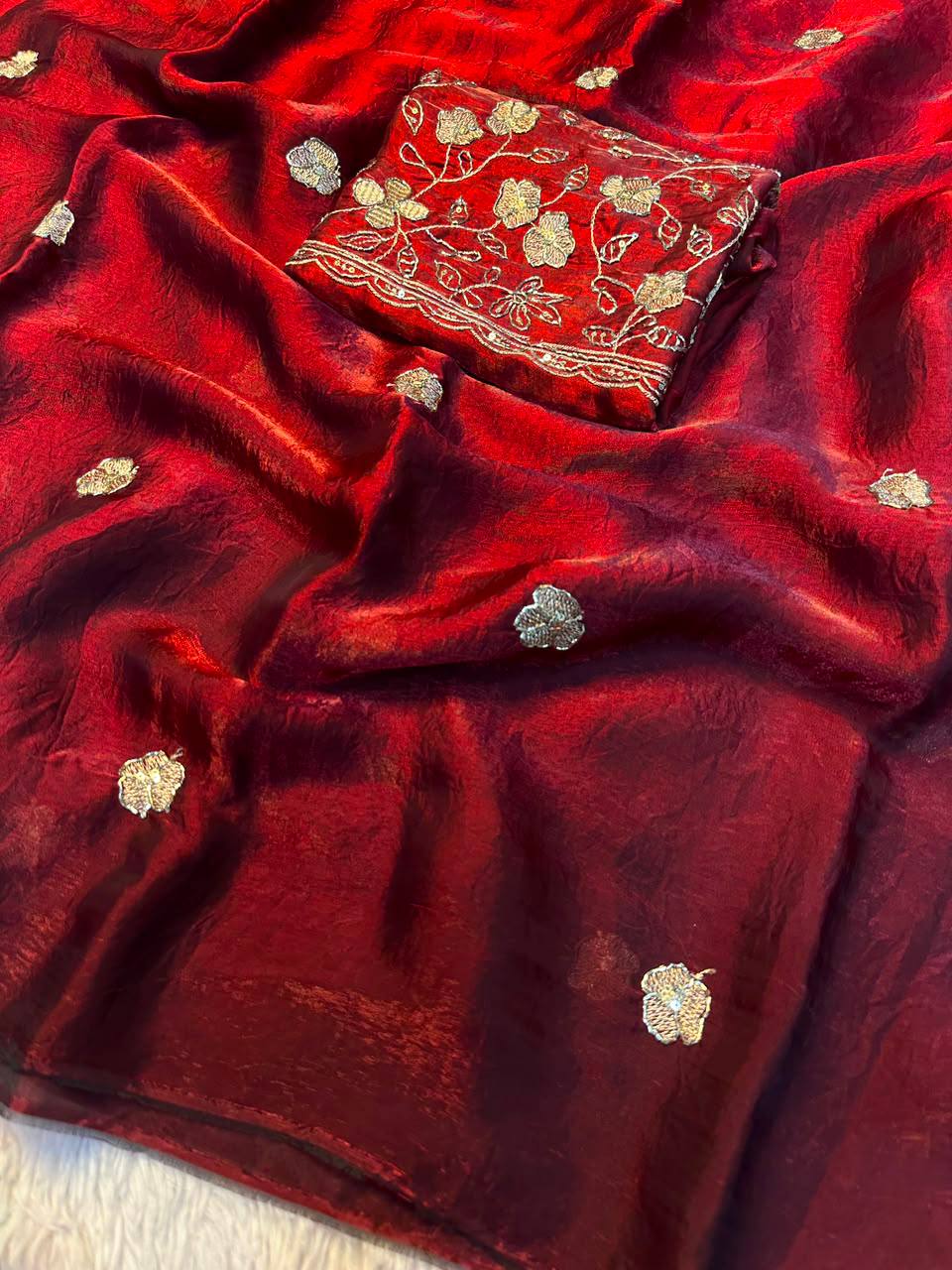 #Color_Maroon