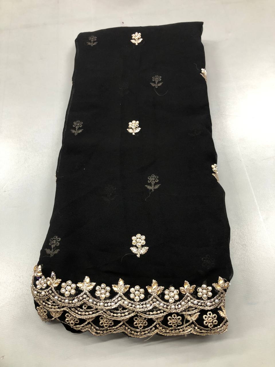 Fancy Sarees Without Blouse