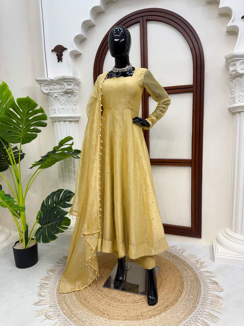 #COlor_Yellow