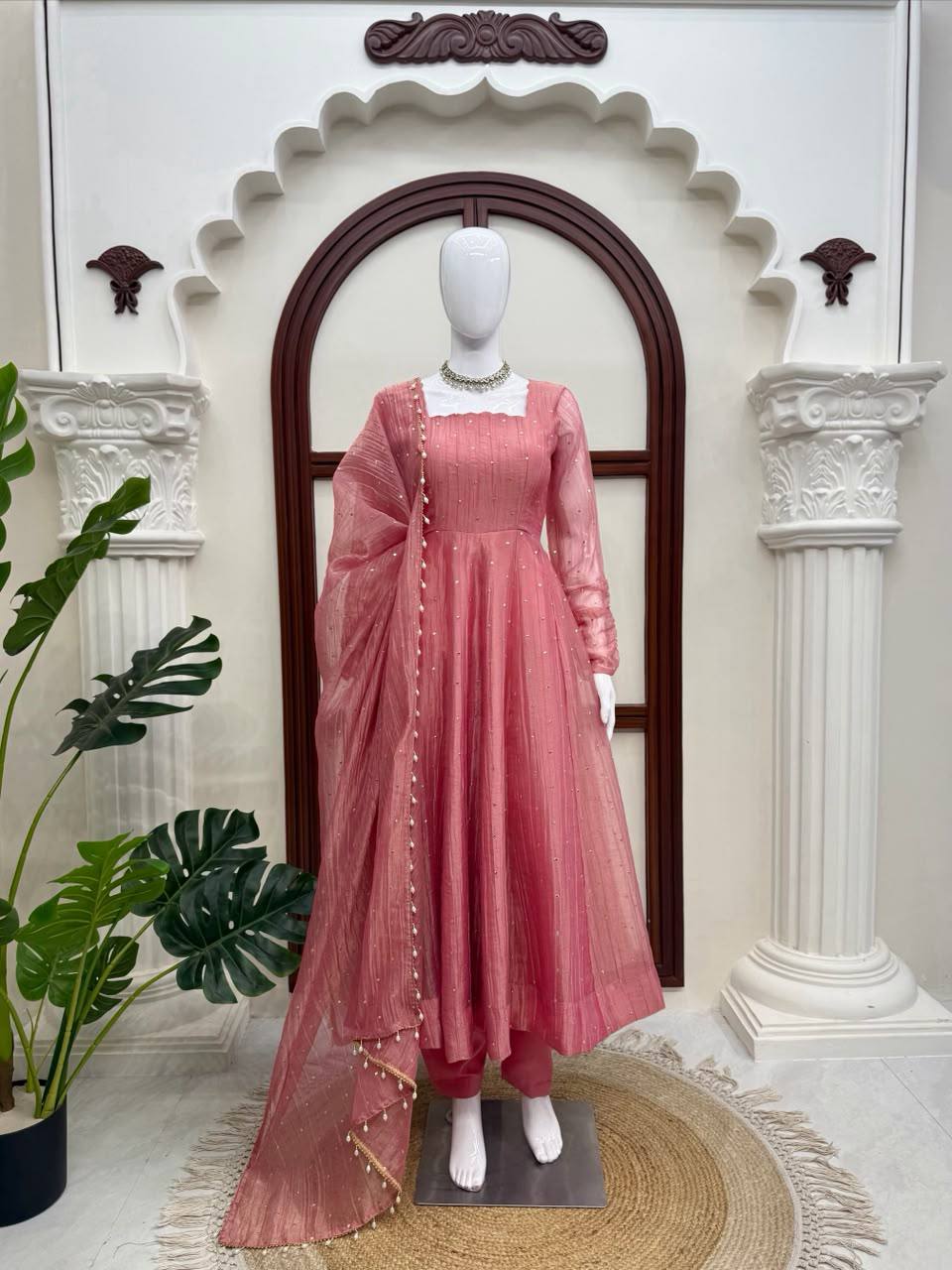 #COlor_Peach