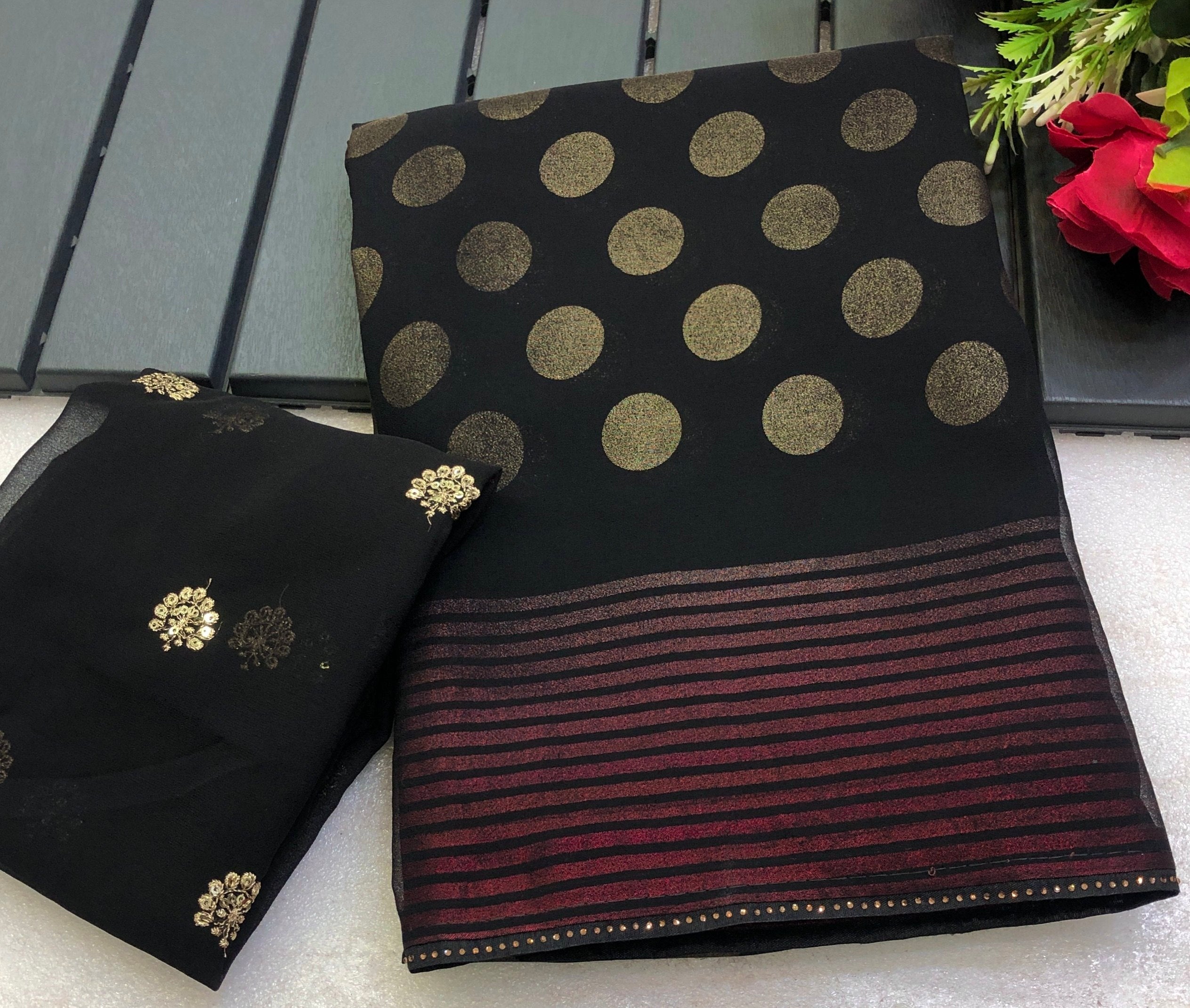 Rivra Chiffon Foil Printed Saree