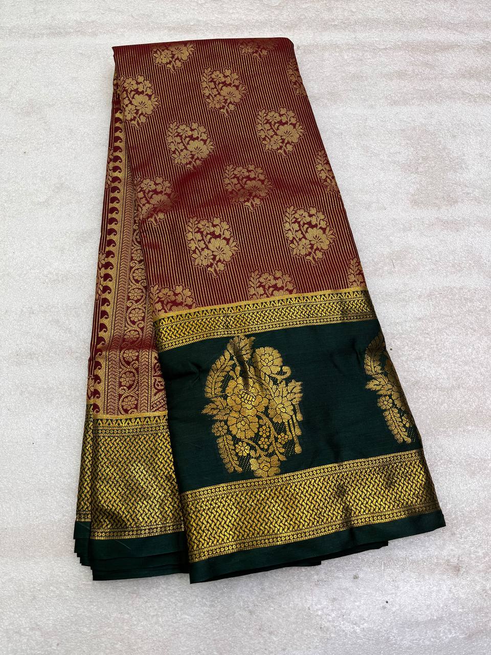 Aquarel Kanjiviram Pattu Silk Zari Weaving Saree