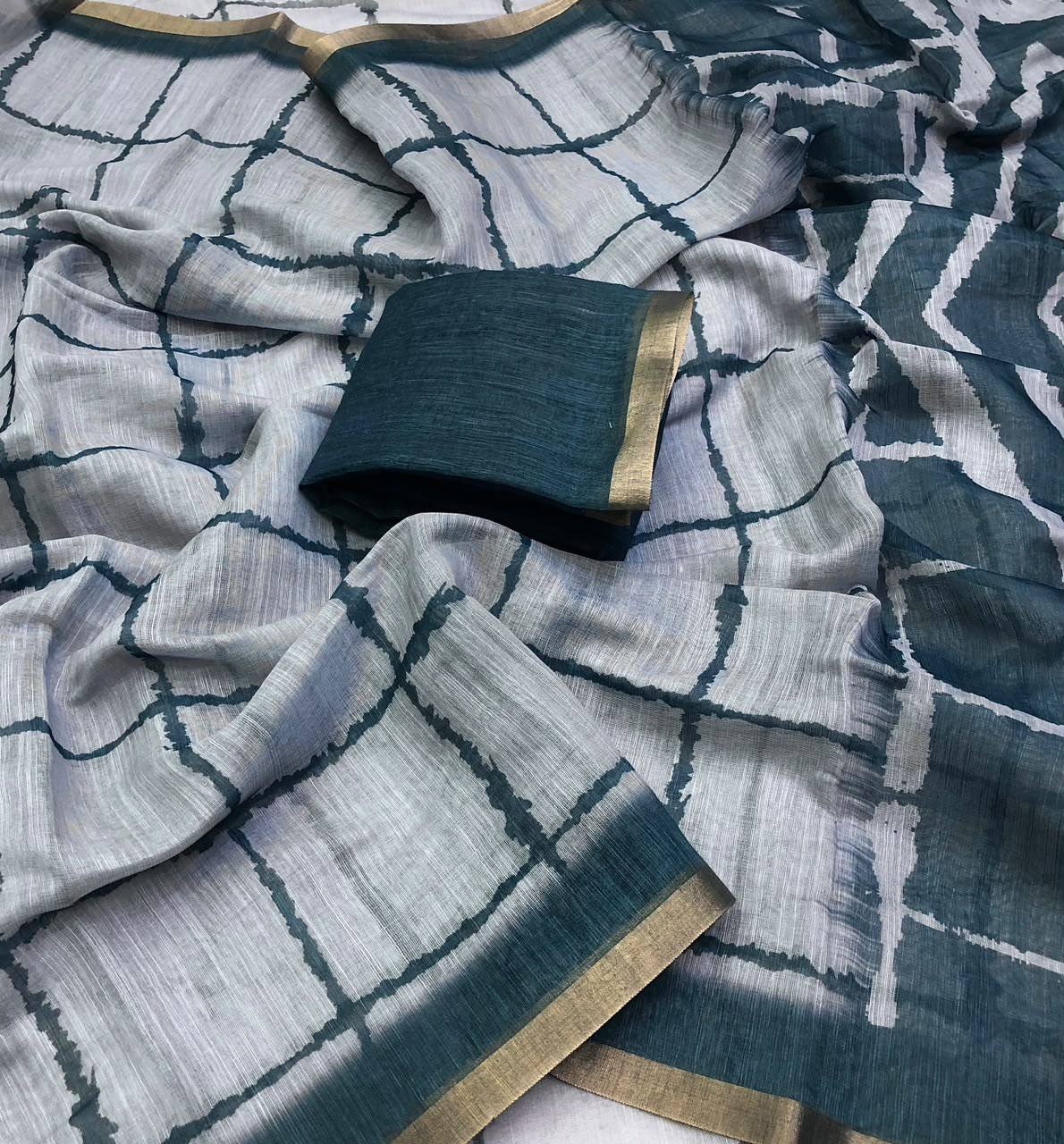 #Color_Silver