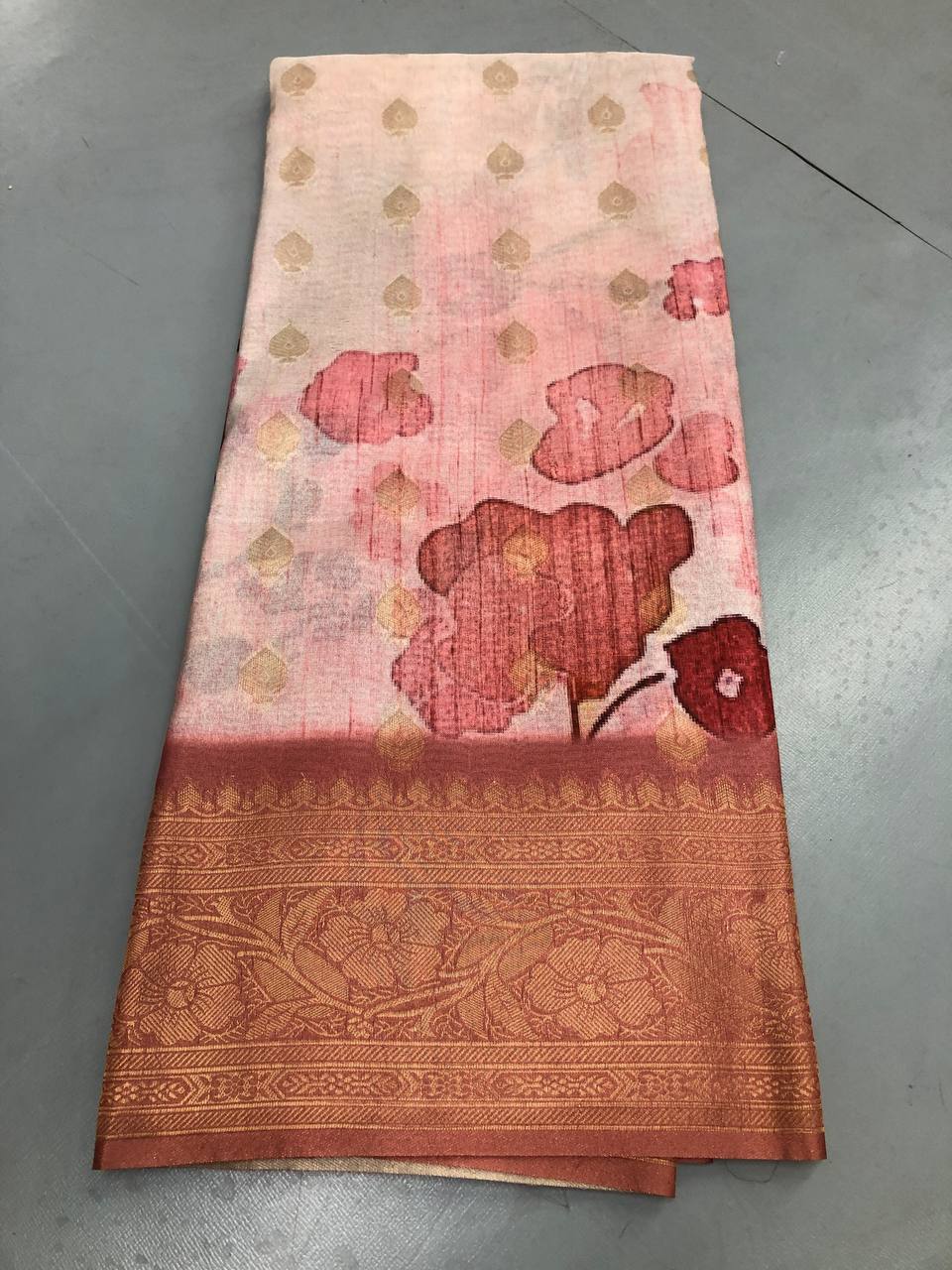 Soft Linen Printed, Furr & Foil Work Sarees with Blouse