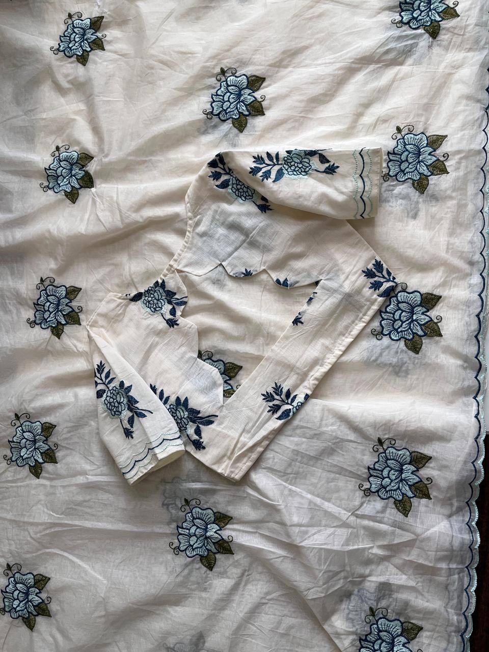 Lubna Mul Cotton Embroidery Flower Saree