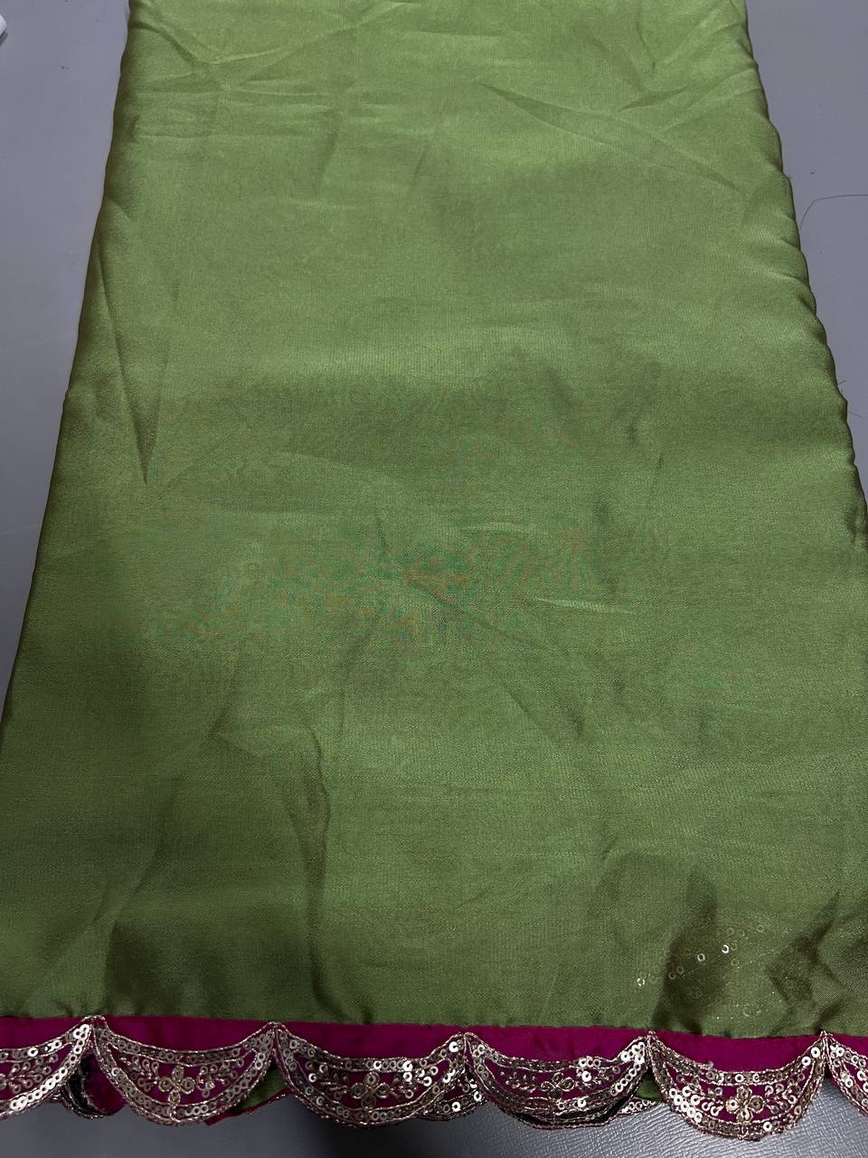 Soft Linen Printed, Furr & Foil Work Sarees with Blouse