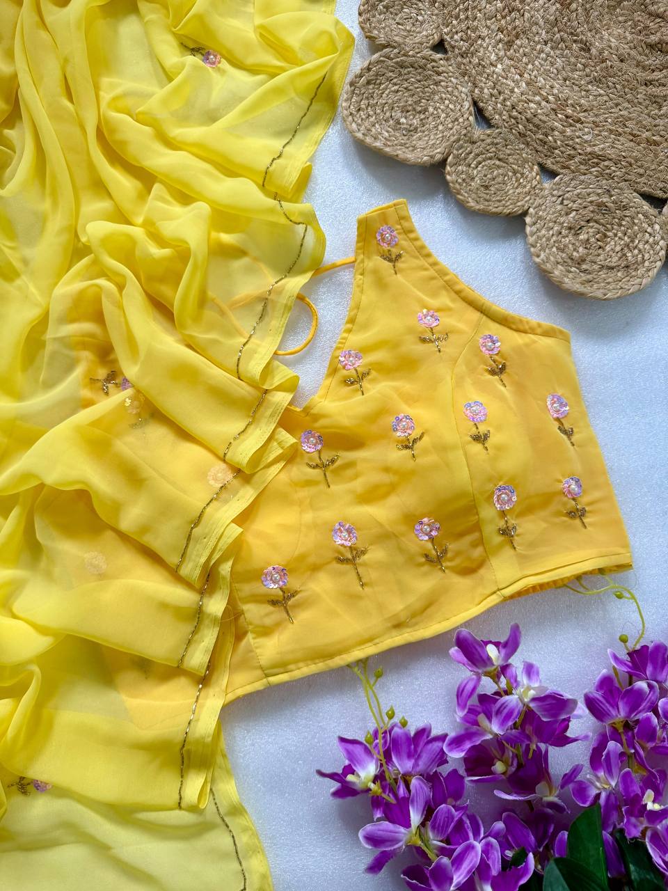 #Color_Yellow