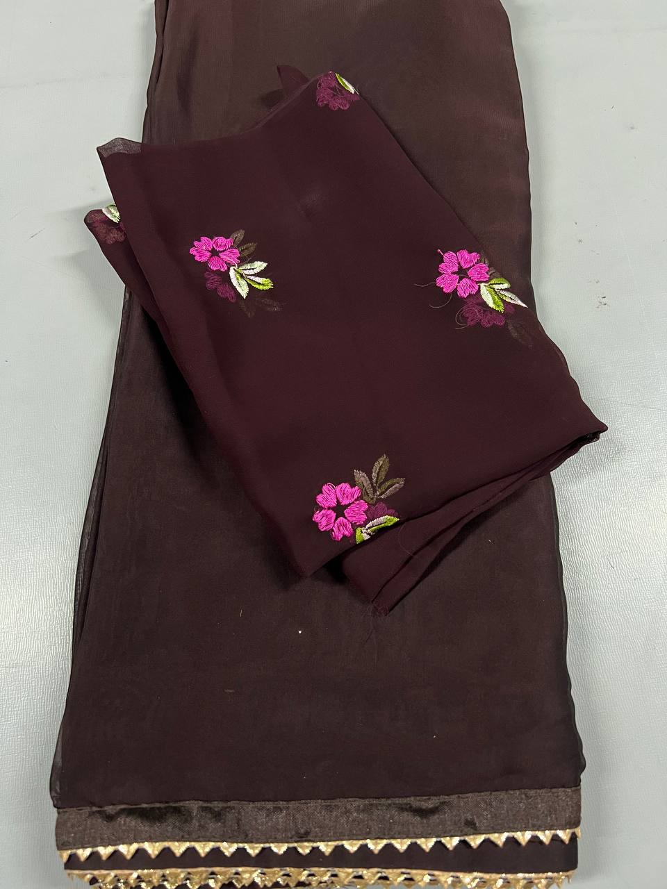 Soft Linen Printed, Furr & Foil Work Sarees with Blouse