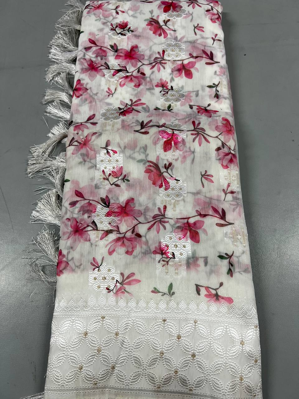 Soft Linen Printed, Furr & Foil Work Sarees with Blouse