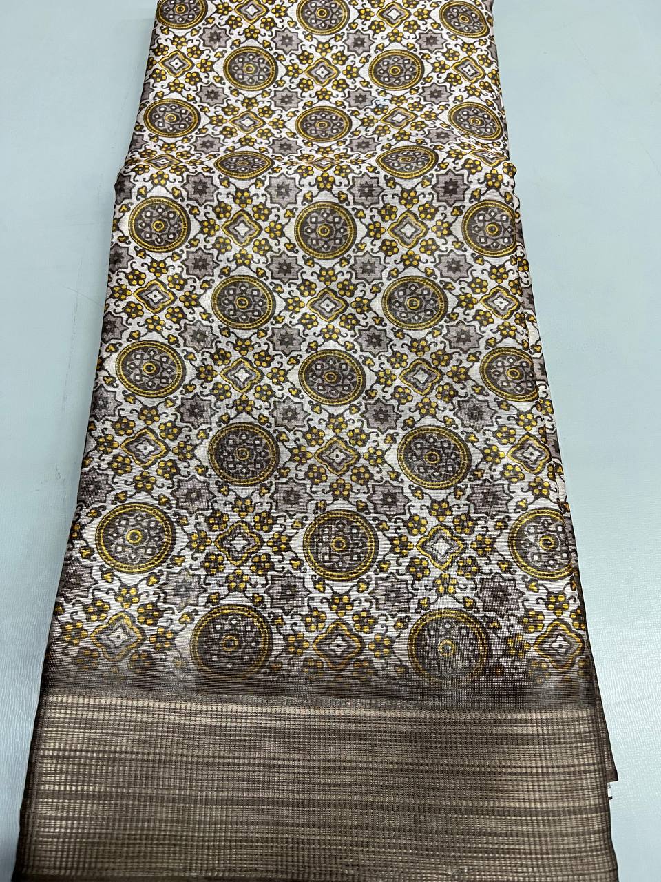 Soft Linen Printed, Furr & Foil Work Sarees with Blouse