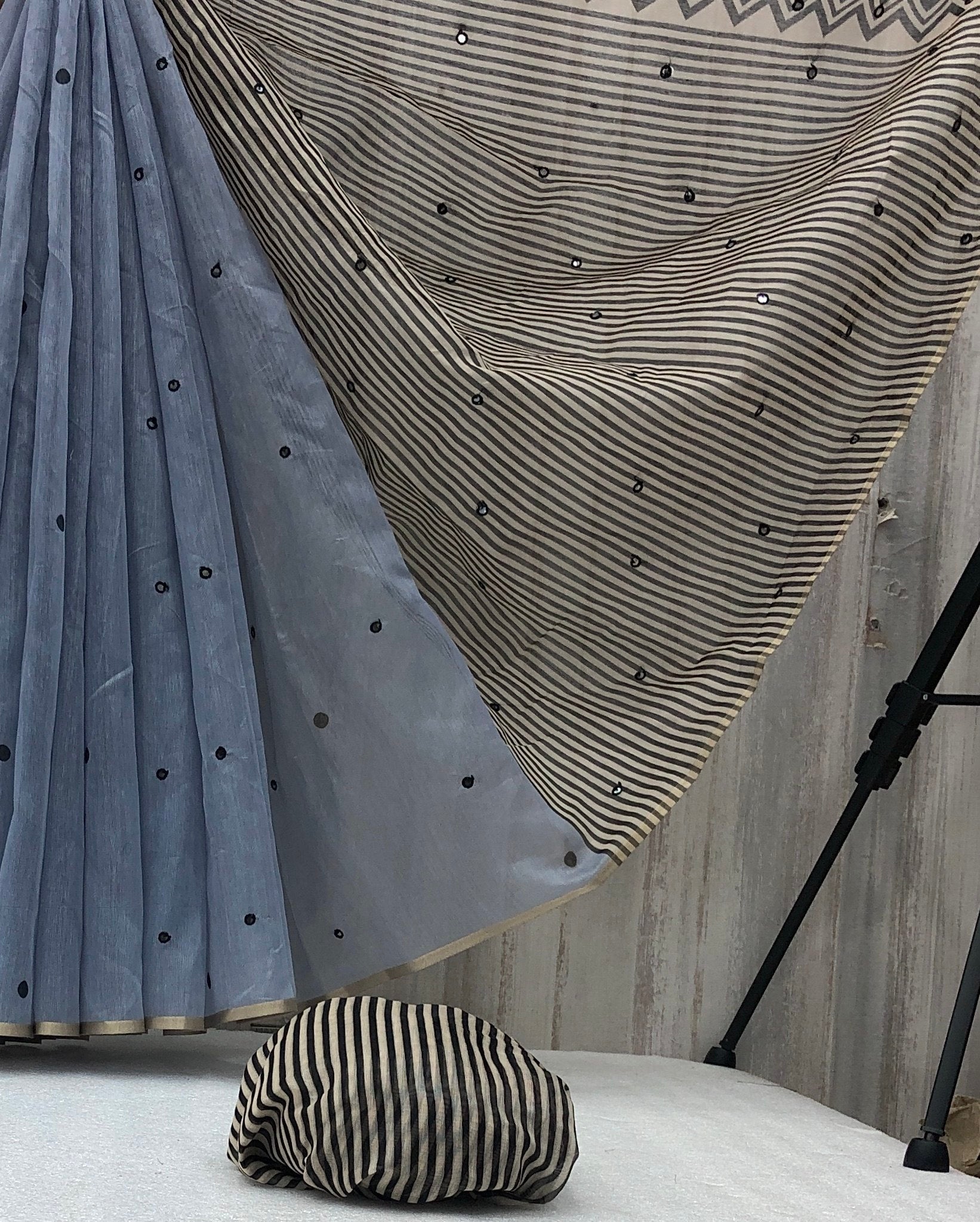 #Color_Grey