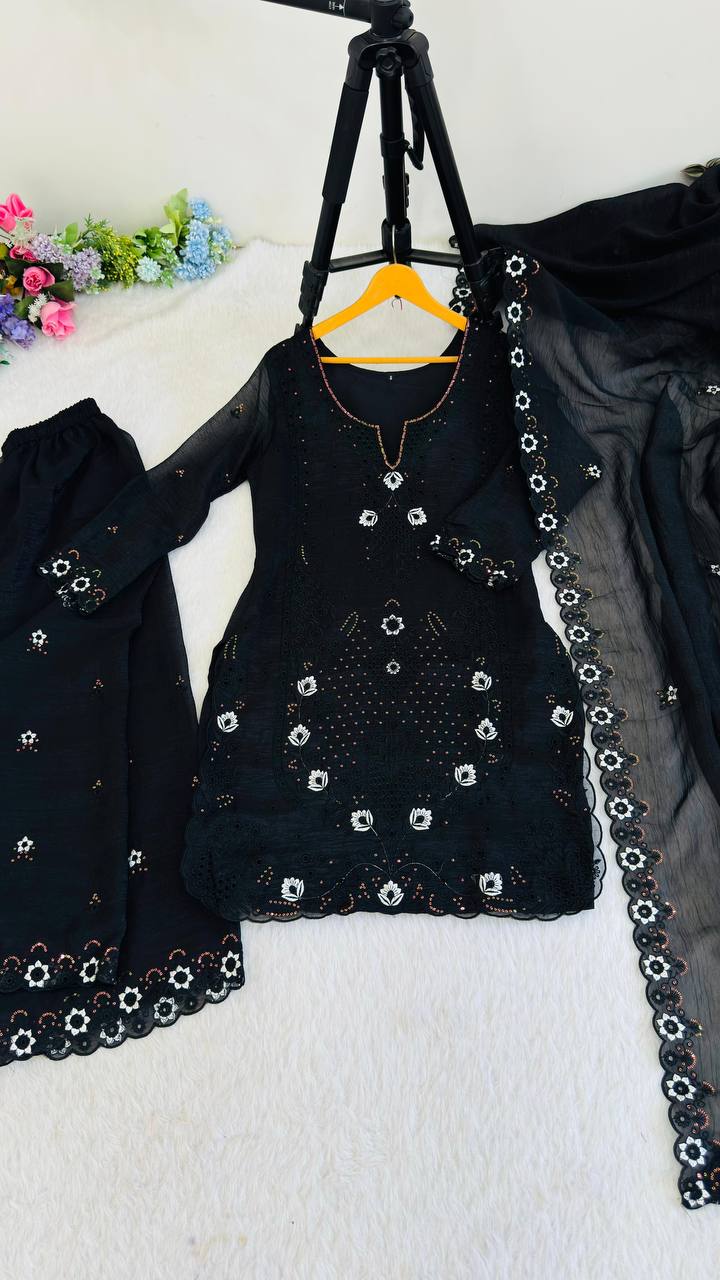 #Color_Black