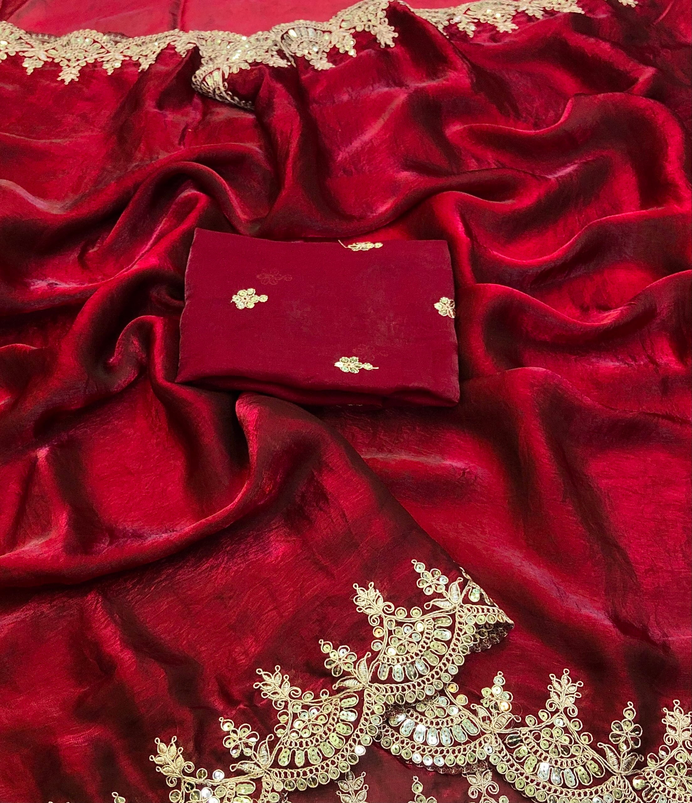 #COlor_Maroon