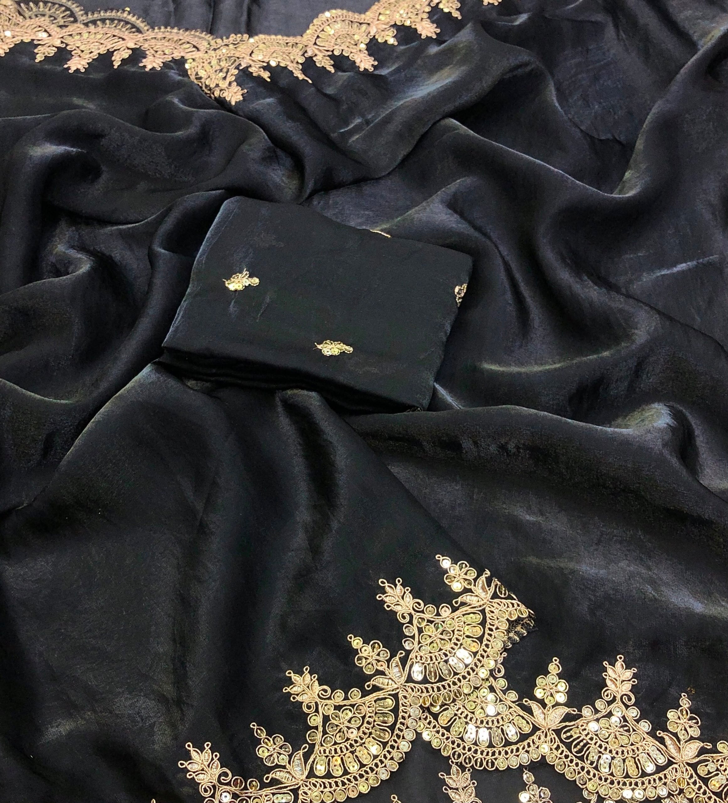 #COlor_Black