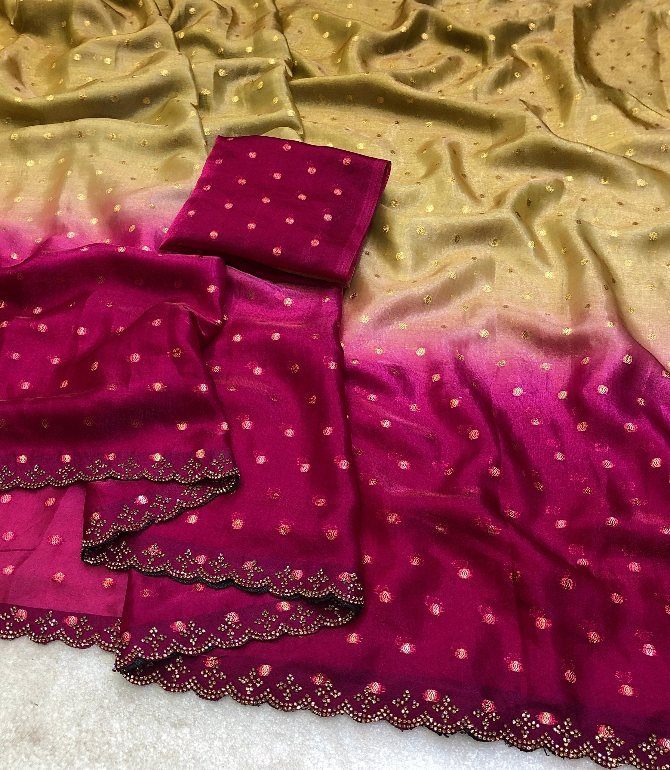 #Color_Pink
