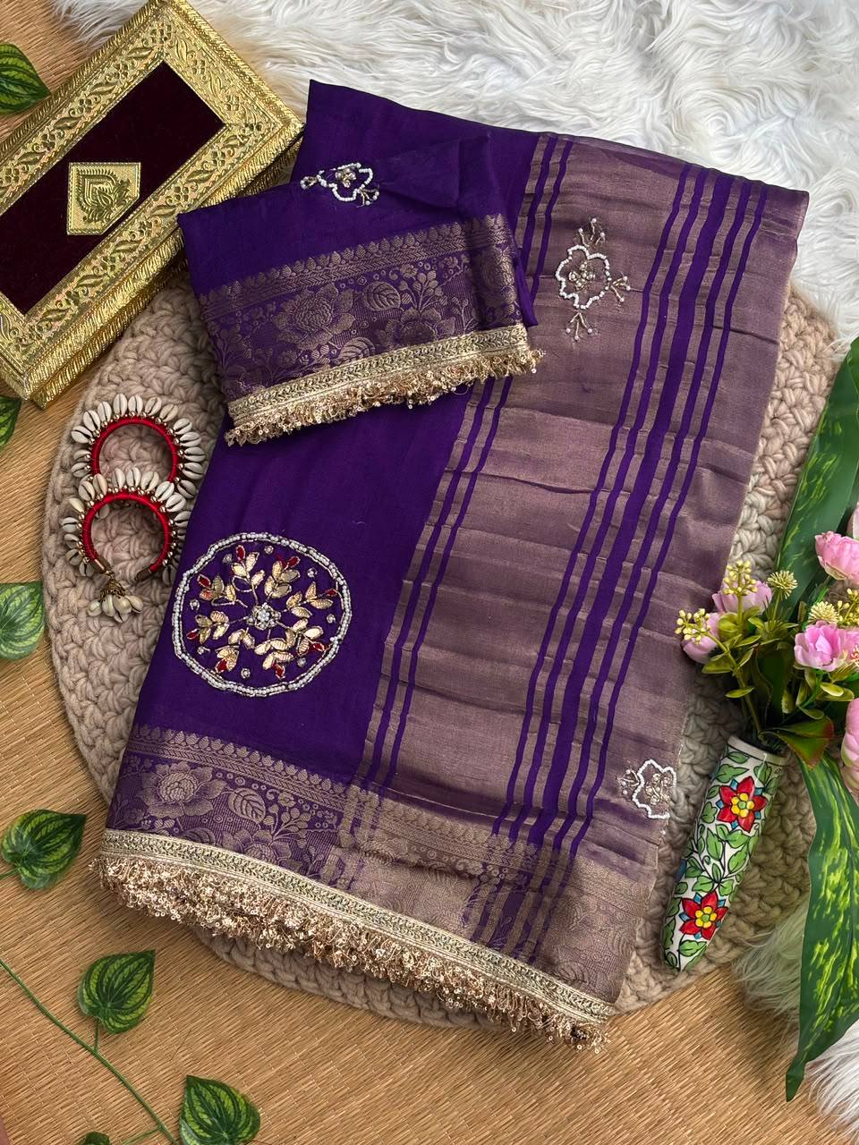Jamuni Fendy Sartin Weaving Jacquard Border Saree