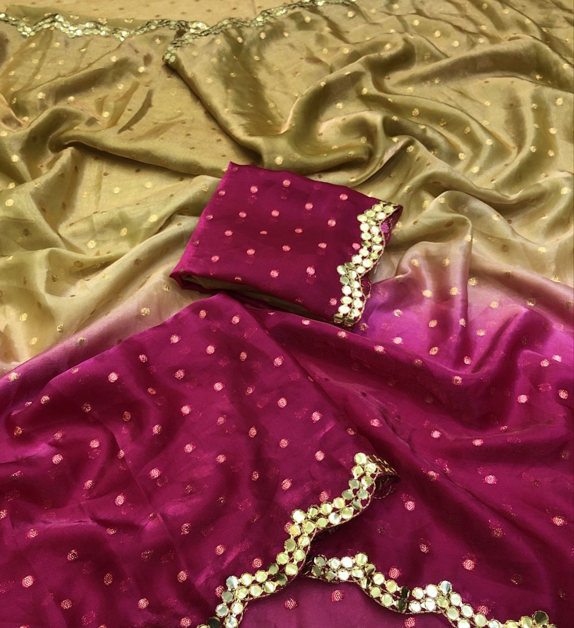 #Color_Pink