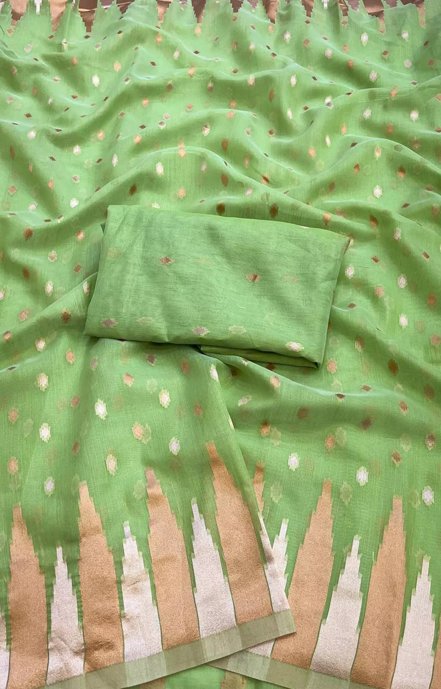 JIYARA SOFT COTTON WITH TEMPLE DESIGN SAREE