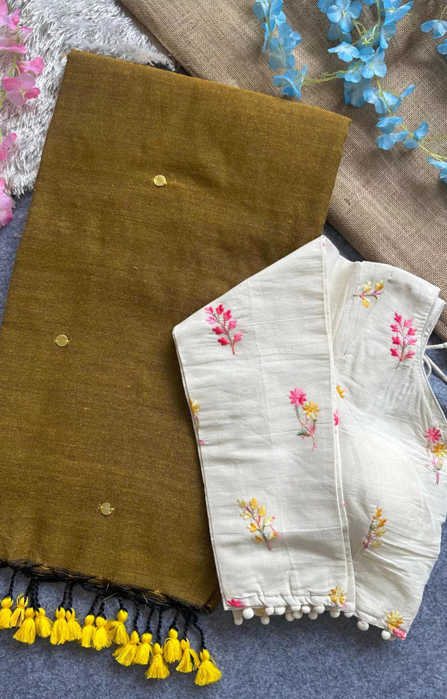 #Color_Brown