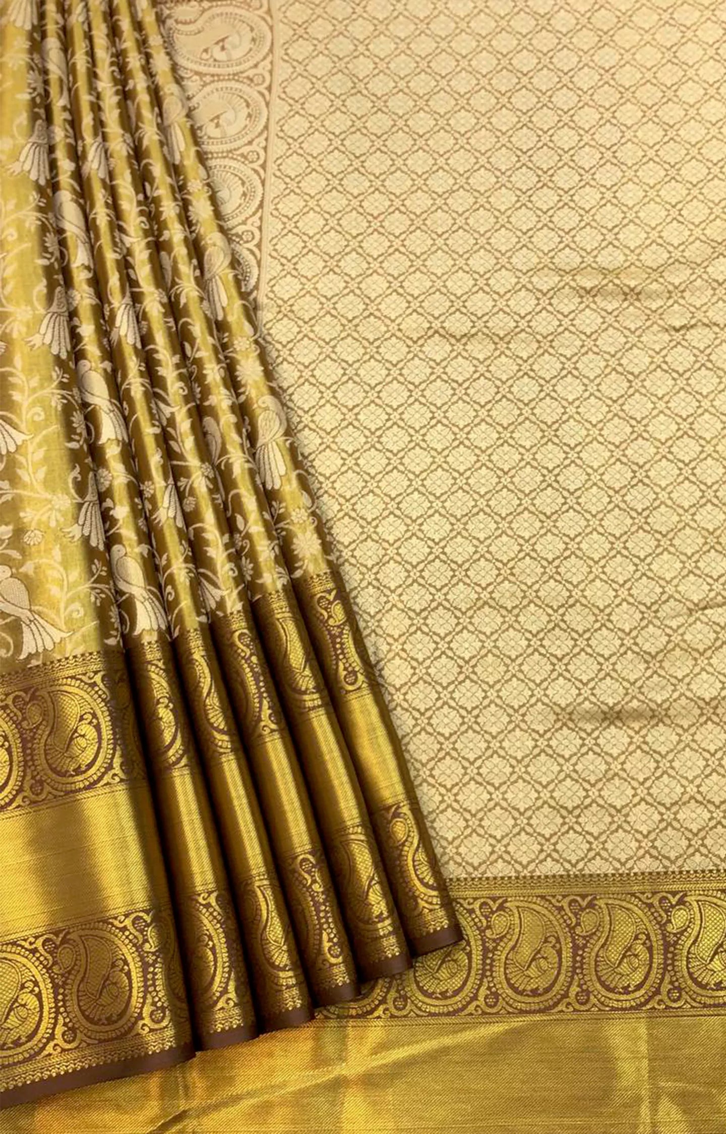 TITANIC 2 KANJIVARAM SILK SAREE WITH CLASSY TOUCH OF INTRICATE WEAVE