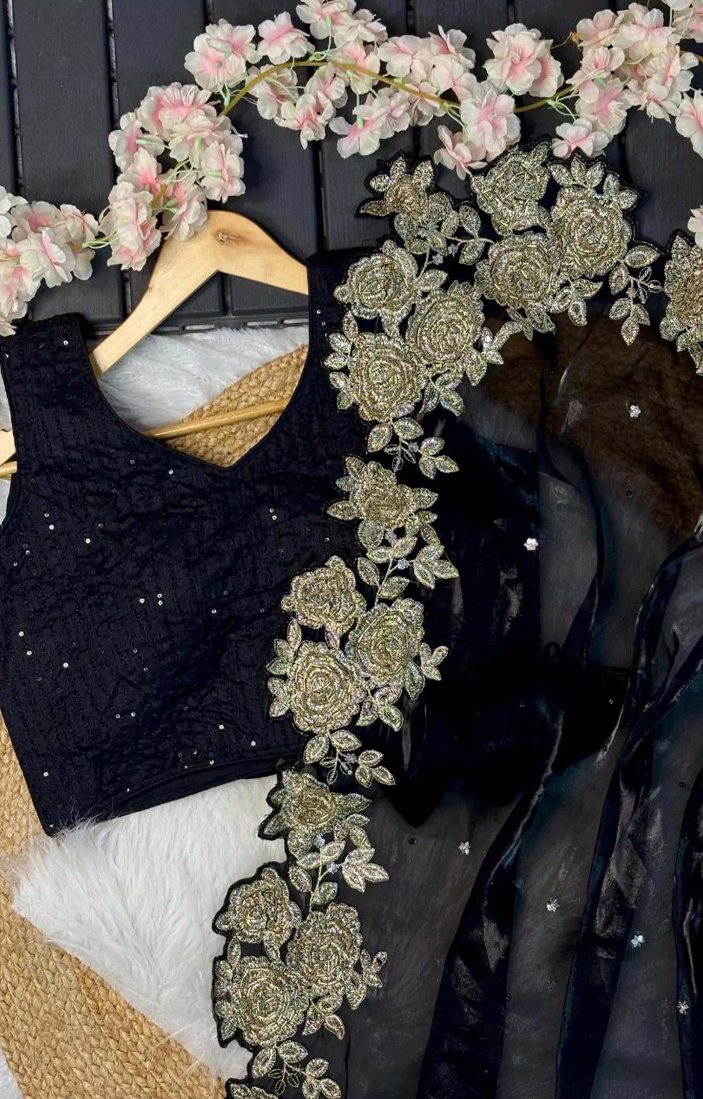 DIYAST STUNNING BLACK SET JIMMY CHOO FABRIC SAREE