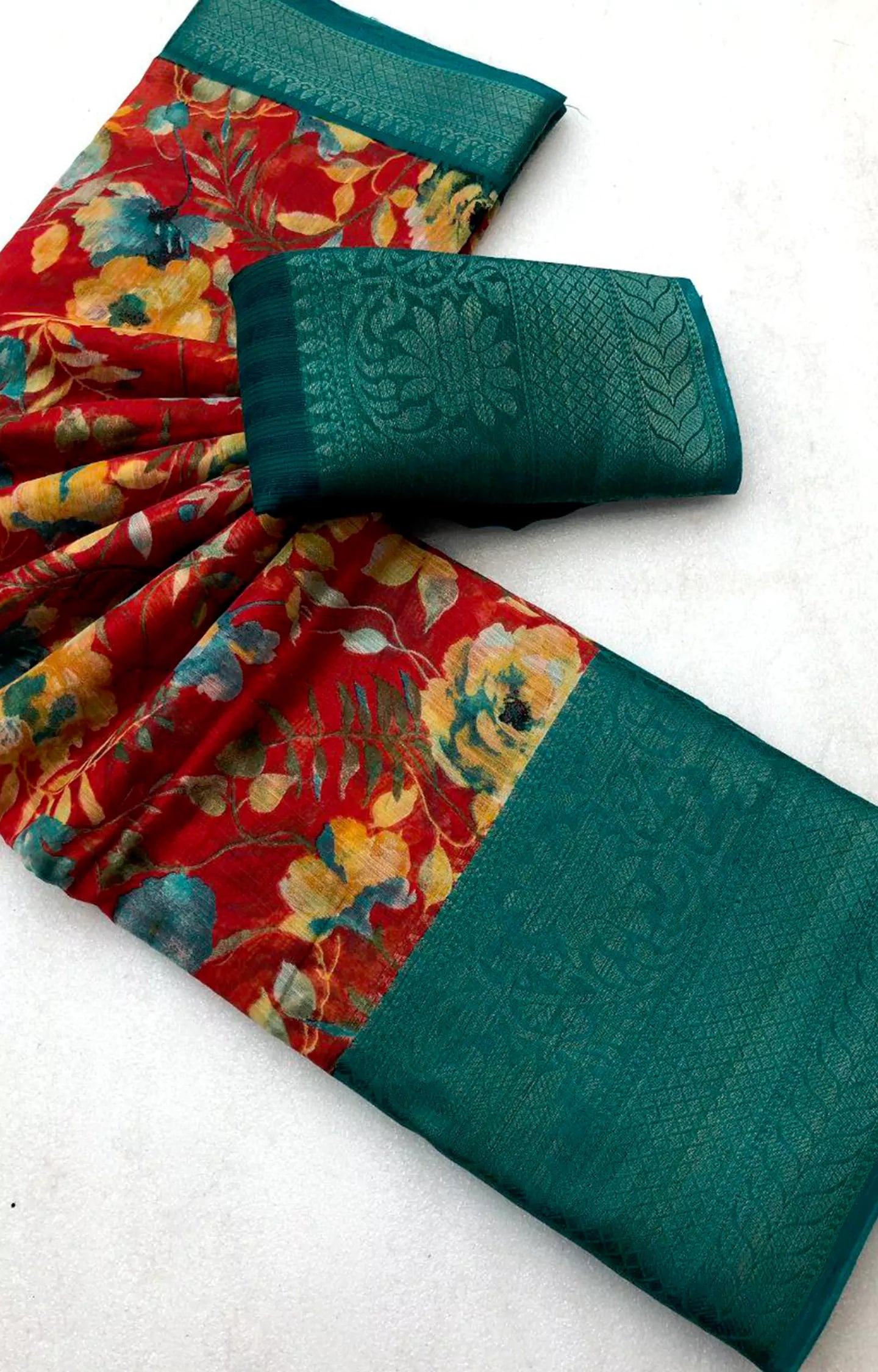 ORBITS LAUNCHING NEW FLORAL PRINTED SAREE
