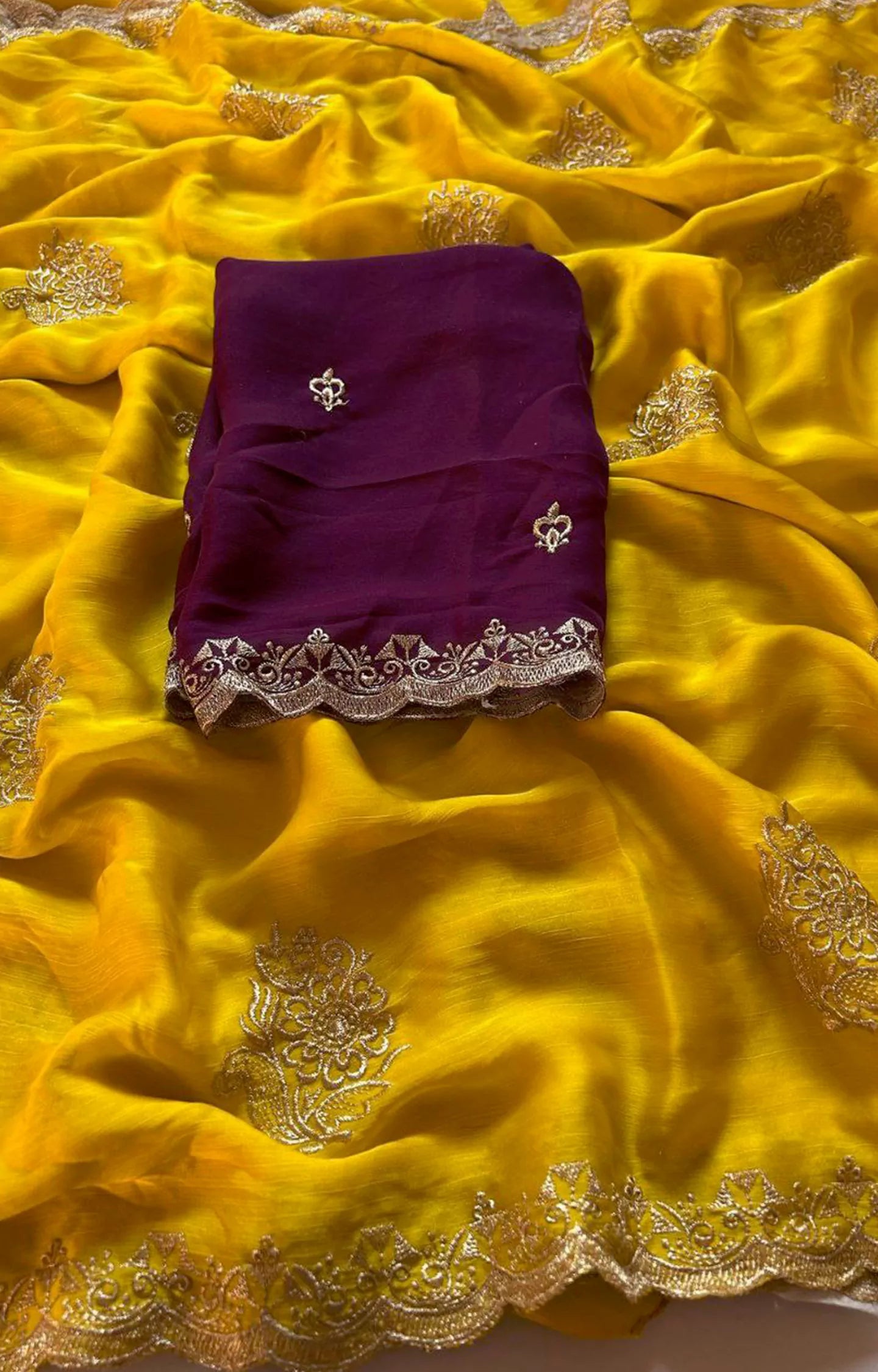 UZMAA CRUNCHY CHIFFON CRUSH SILK SAREE