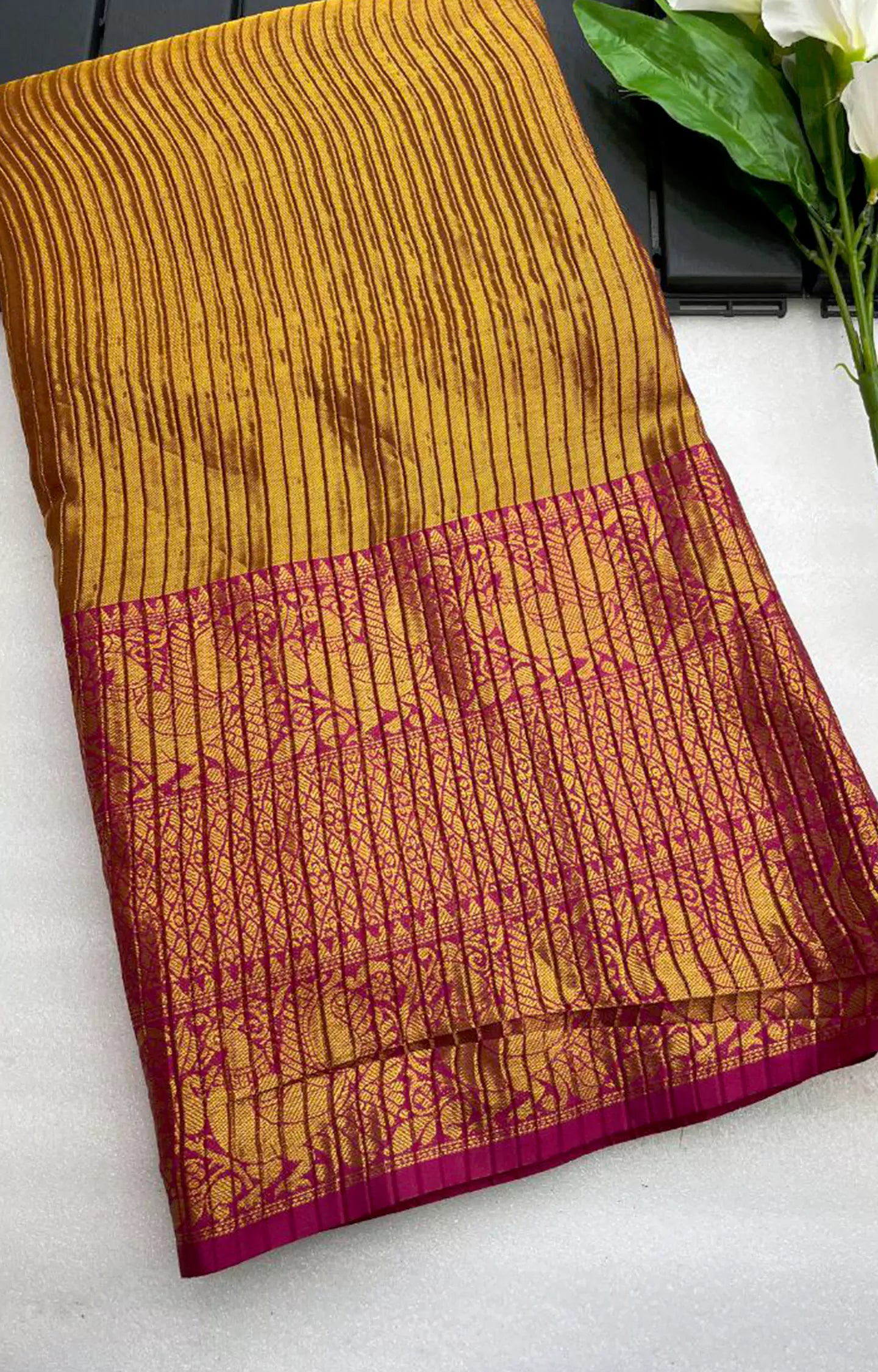 LINEAR KANJIVIRAM SILK ZARI SAREE