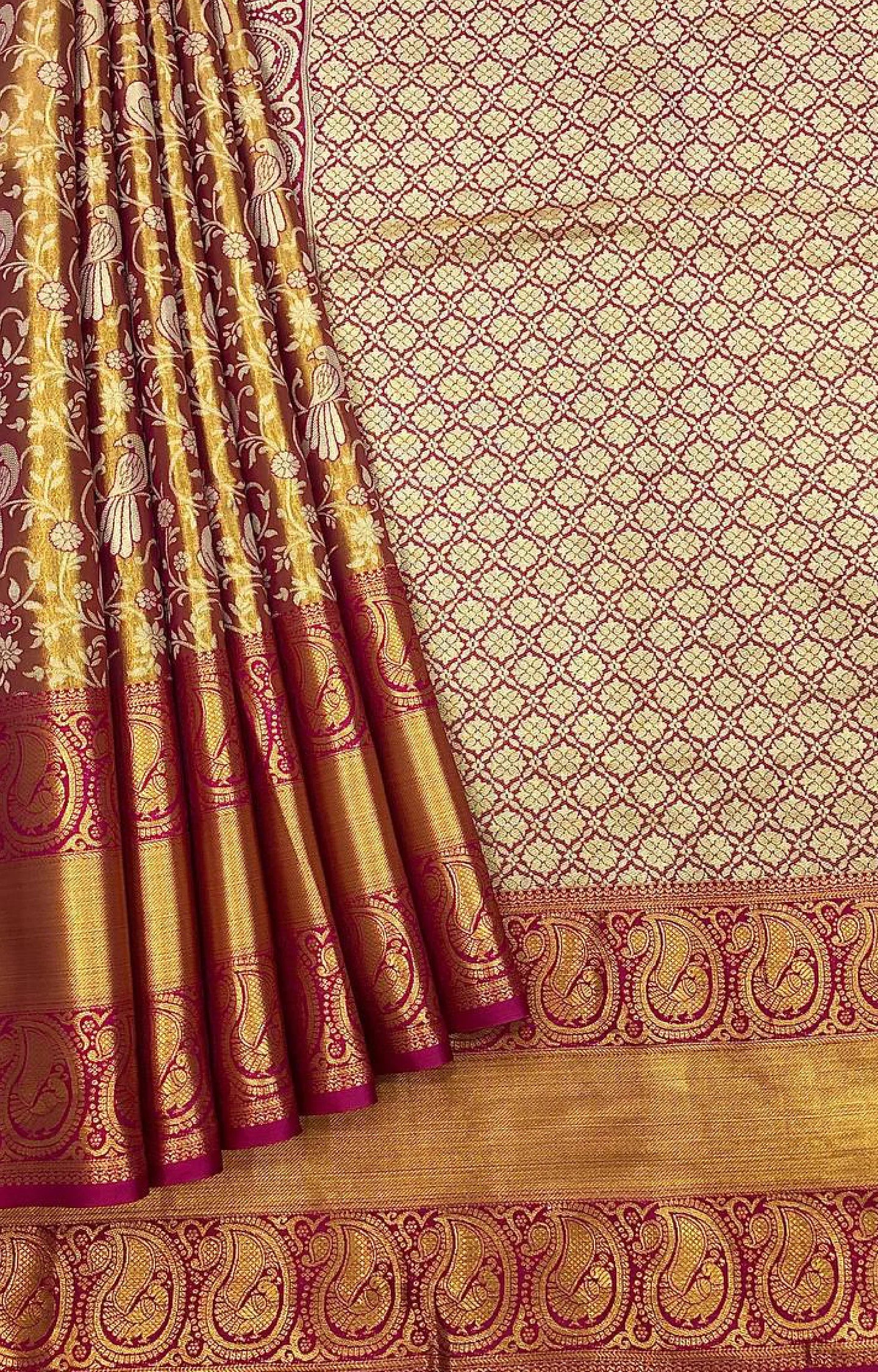 TITANIC 2 KANJIVARAM SILK SAREE WITH CLASSY TOUCH OF INTRICATE WEAVE