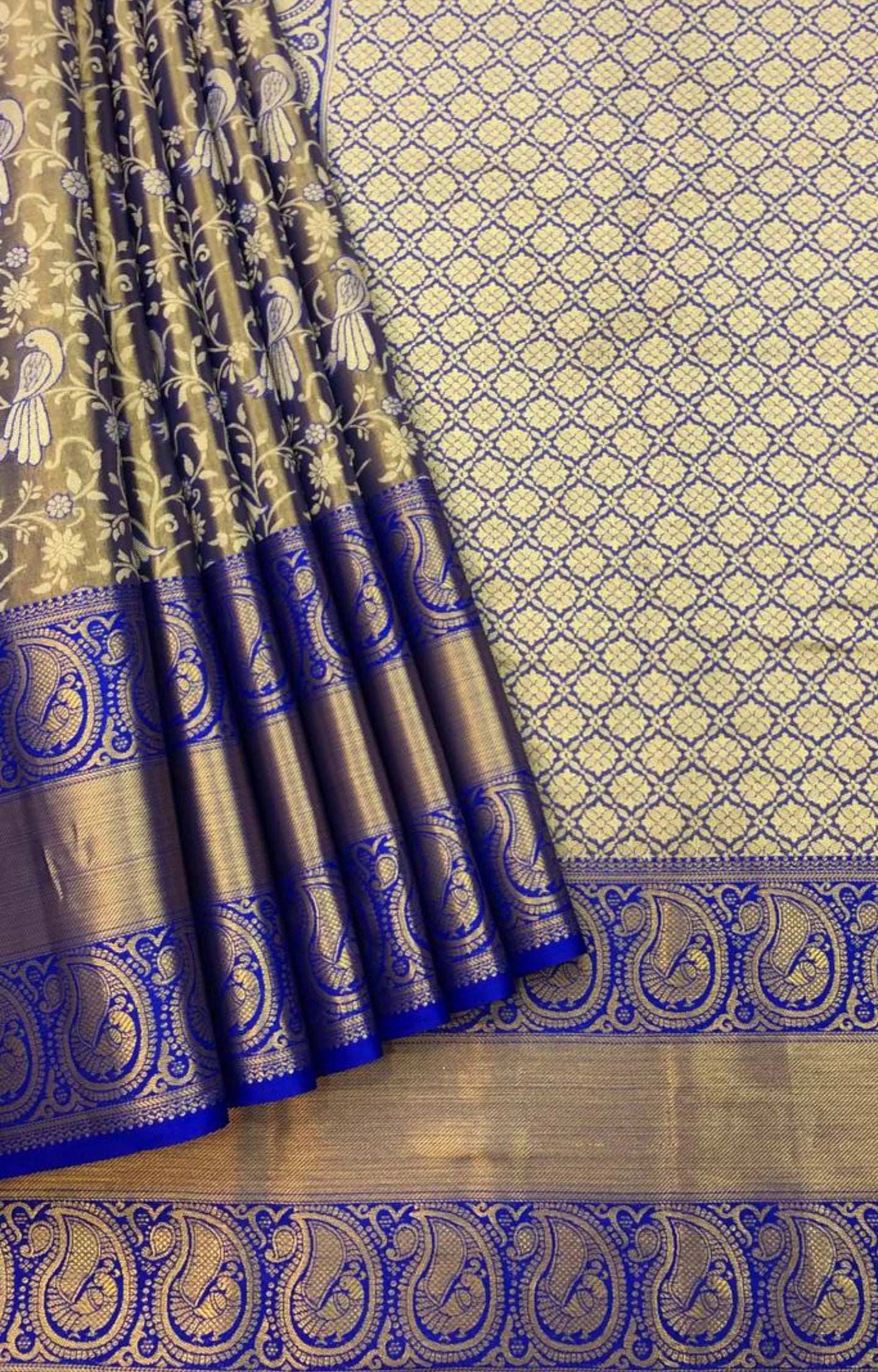 TITANIC 2 KANJIVARAM SILK SAREE WITH CLASSY TOUCH OF INTRICATE WEAVE