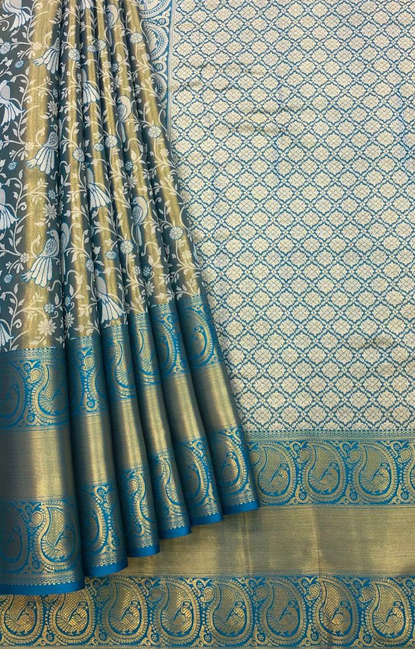 TITANIC 2 KANJIVARAM SILK SAREE WITH CLASSY TOUCH OF INTRICATE WEAVE
