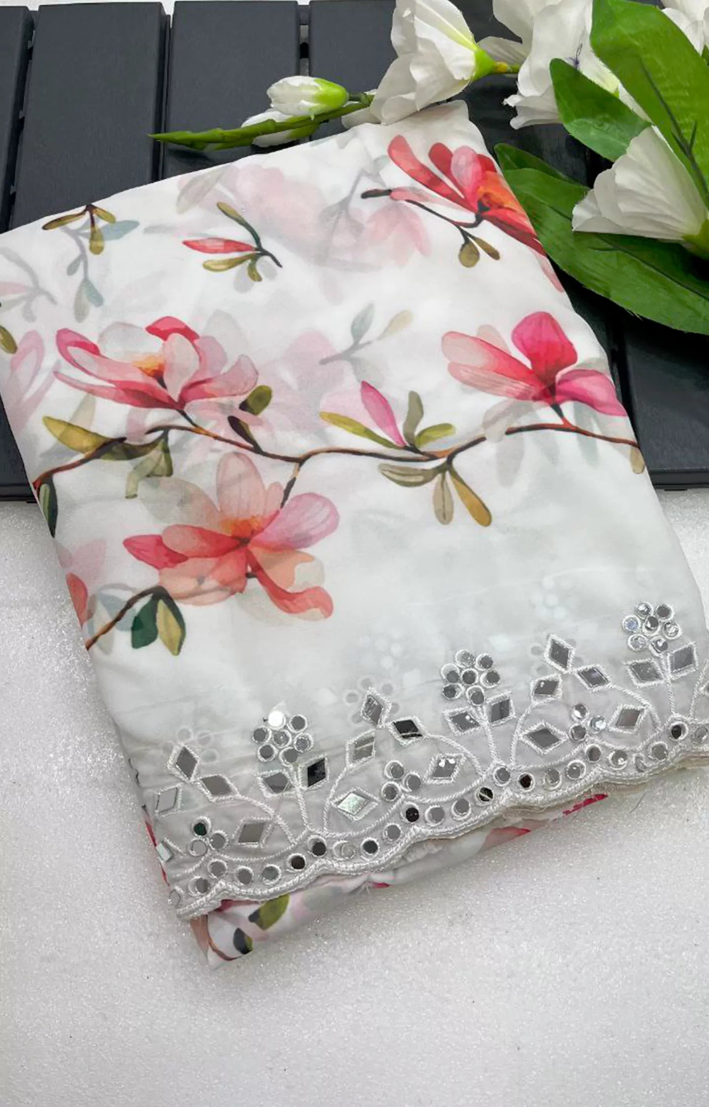 SUMINA CHIFFON FLORAL DIGITAL PRINTED SAREE