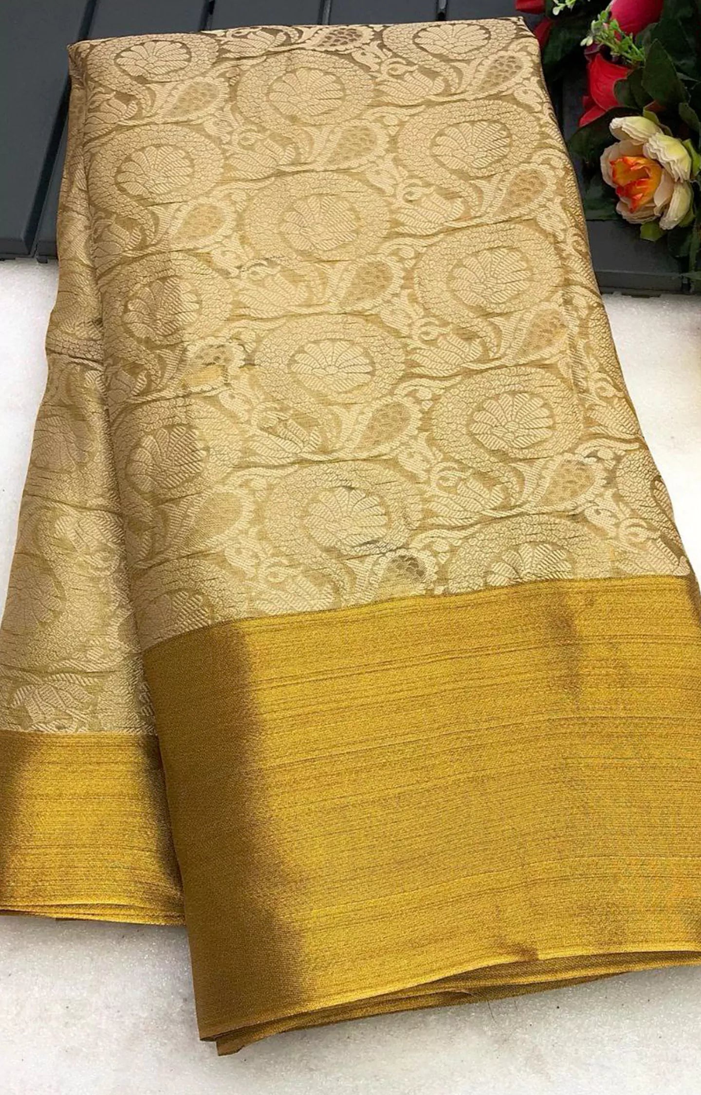 QUSNA GOLD TISSUE SILK SAREE