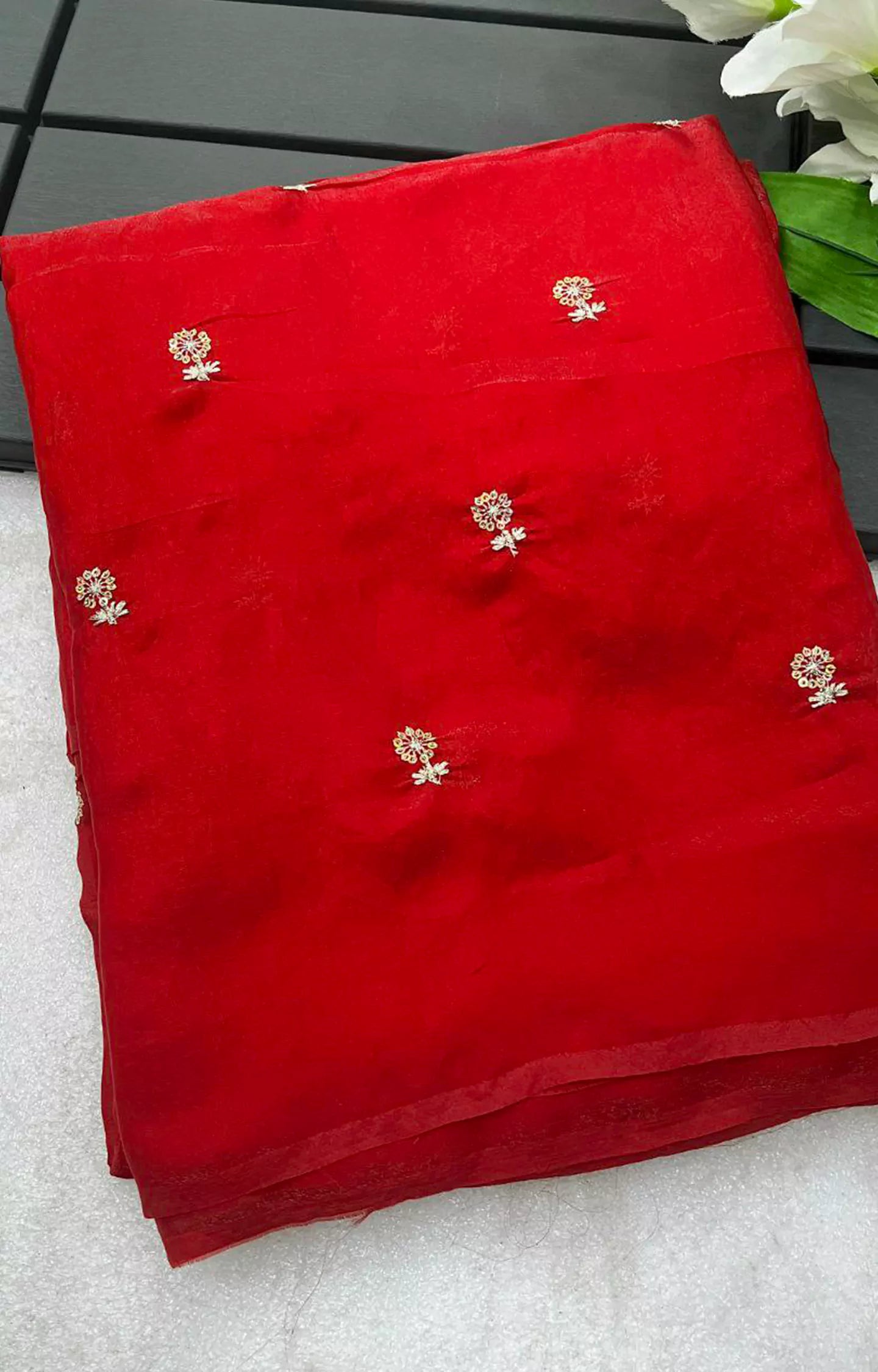 #Color_Red