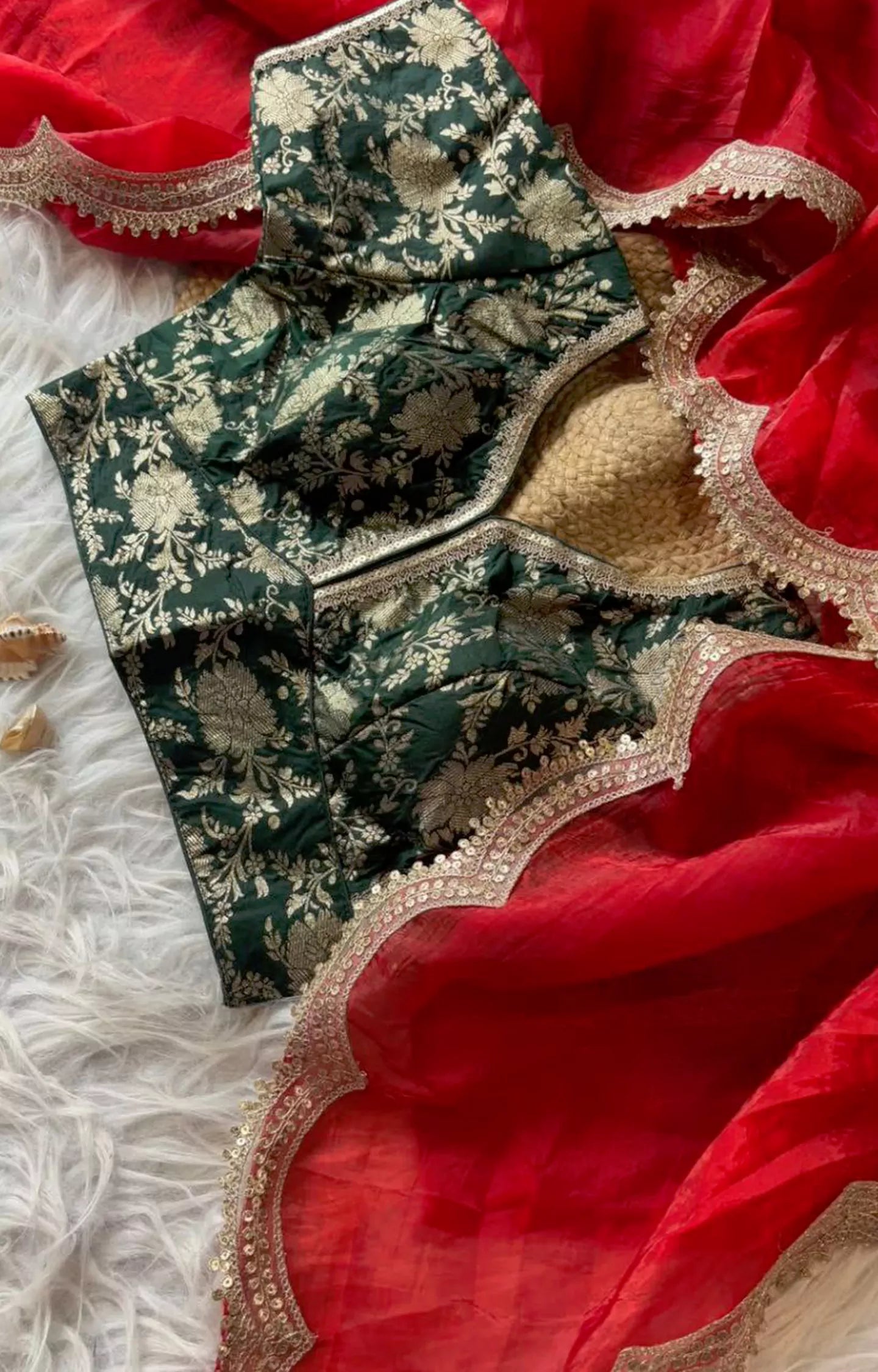 JUNENA DESIGNER EMBROIDERY WORK SAREE