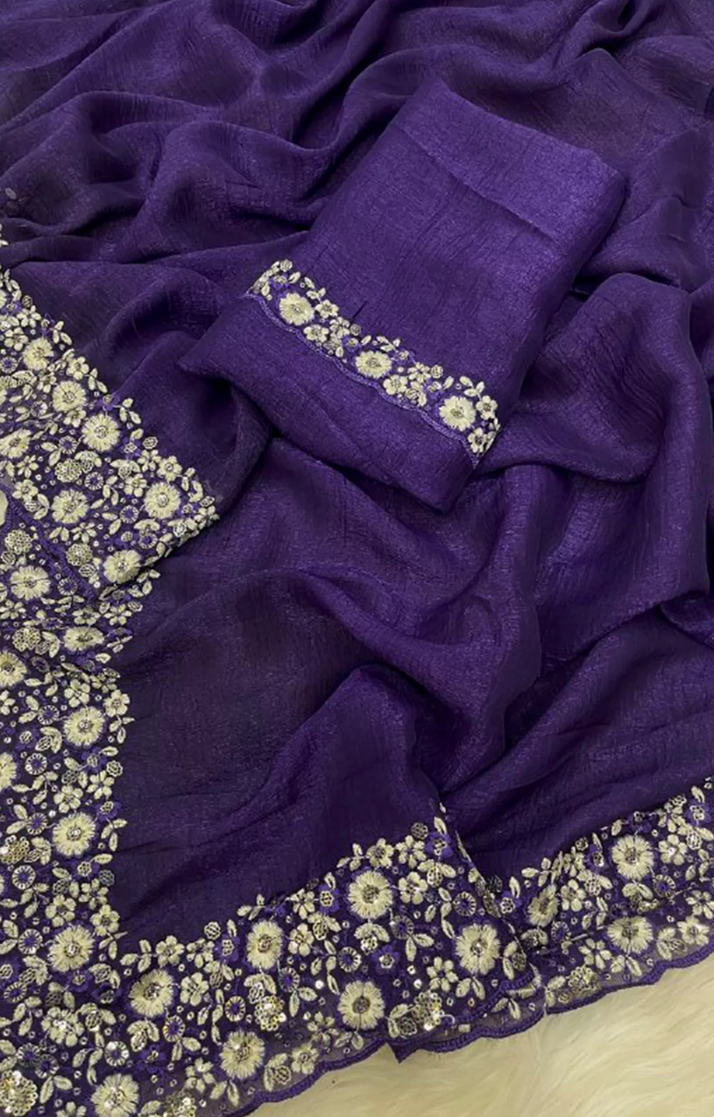VEDAANI CRUNCHY CRUSH SILK SAREE