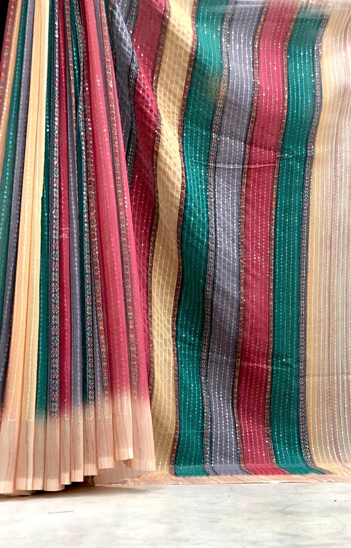 LEHENYA GEORGETTE WITH FLORAL PRINT SAREE.