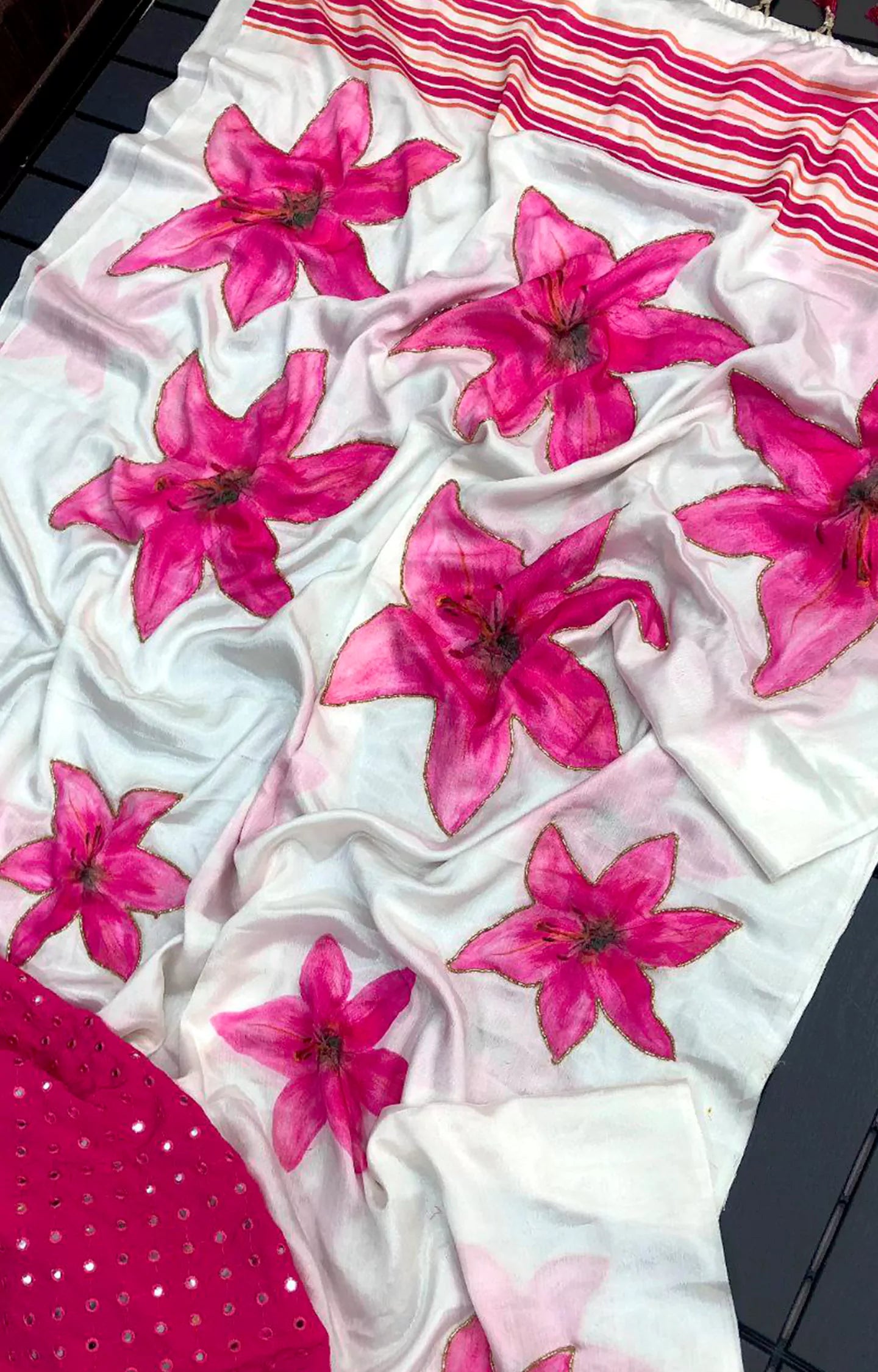 XPLORE LAUNCHING NEW SOFT & SMOOTH WEIGHTLESS CHIFFON SAREE