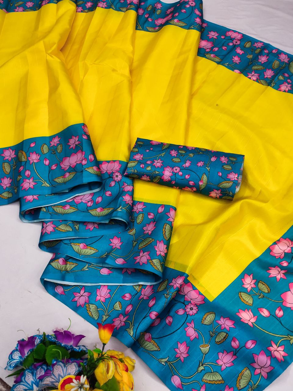 #Color_Yellow