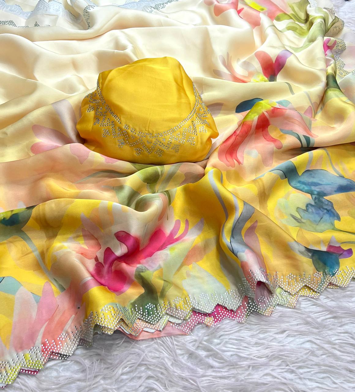 #Color_Yellow