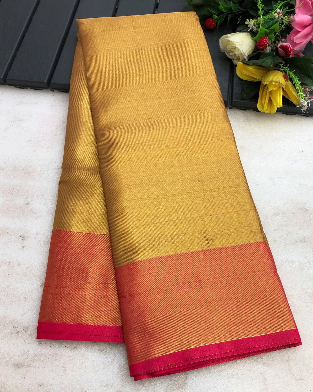 #Color_Gold