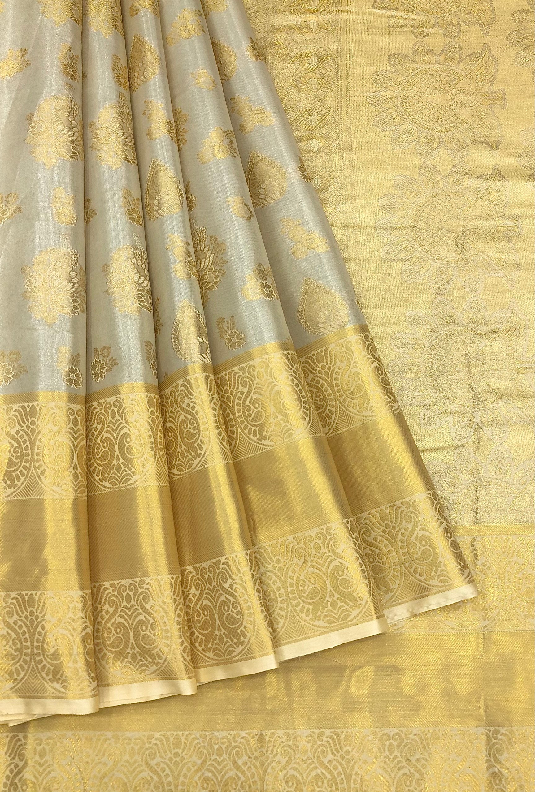 Cover Gold Kanjiviram Silk Zari Weaving Saree