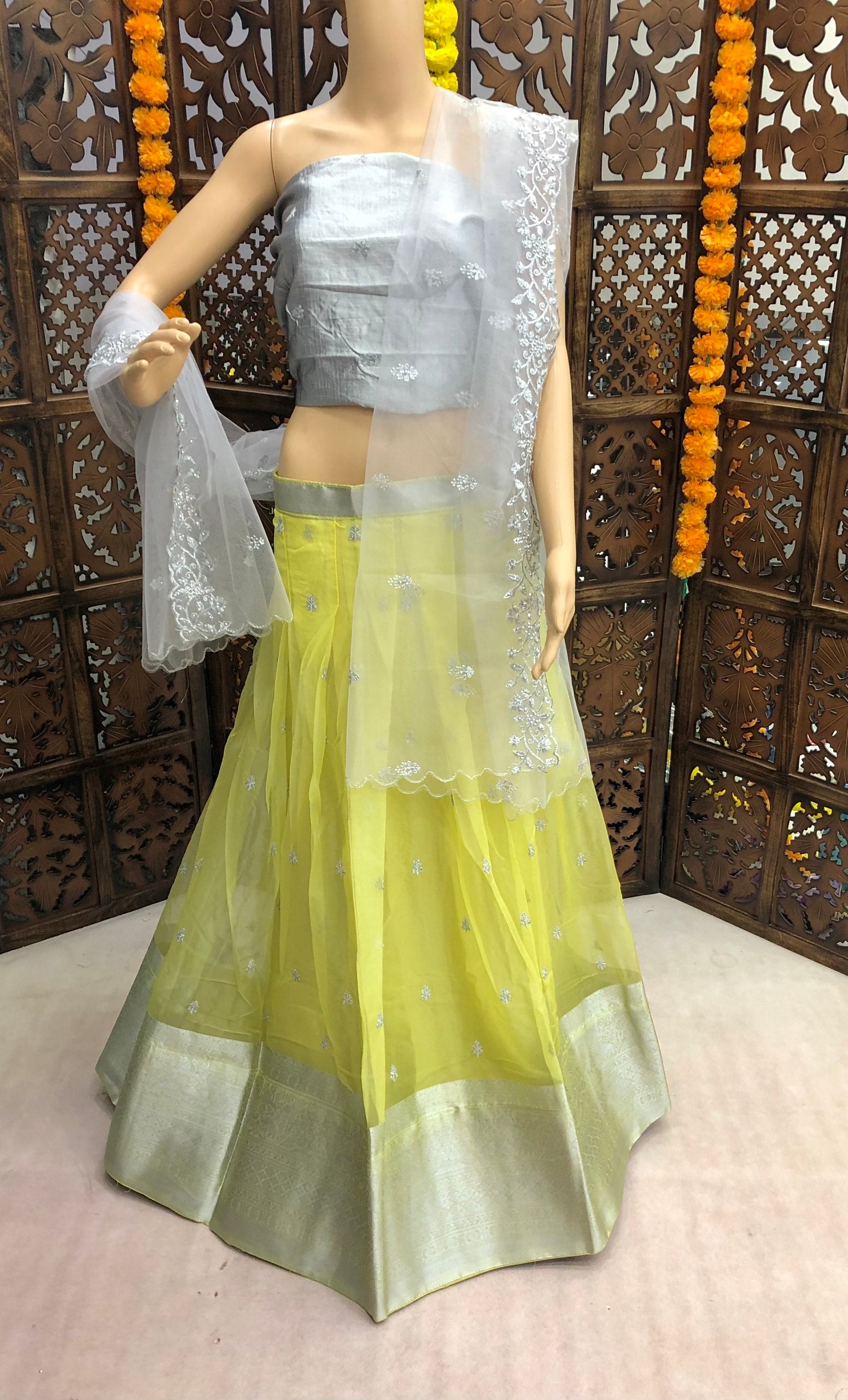 #Color_Yellow