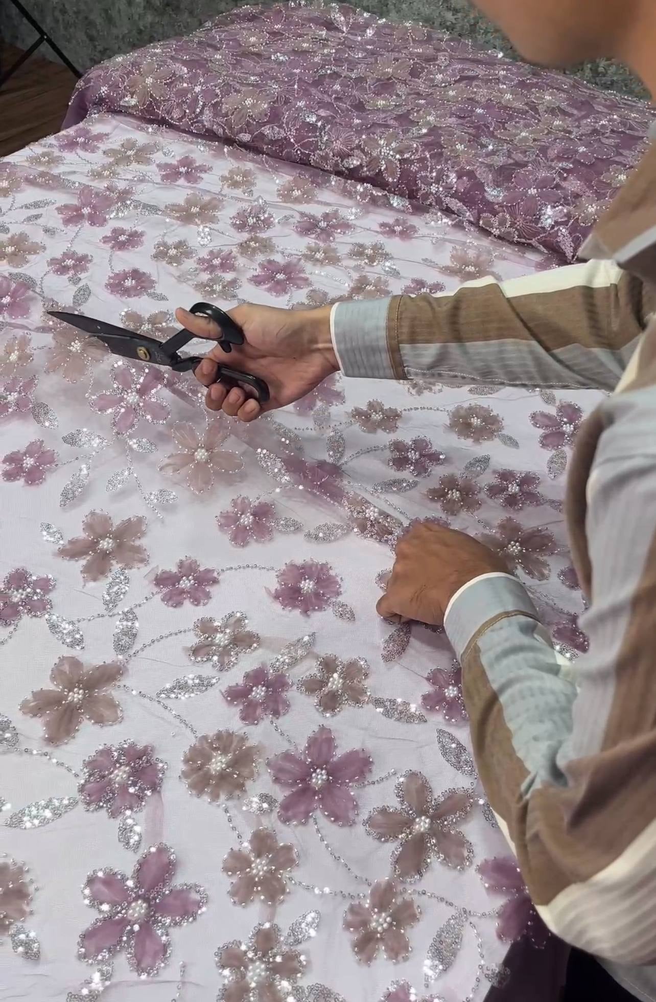 Beetel Beautiful Mono Net With Ribbon Embroidery & Handwork Fabric