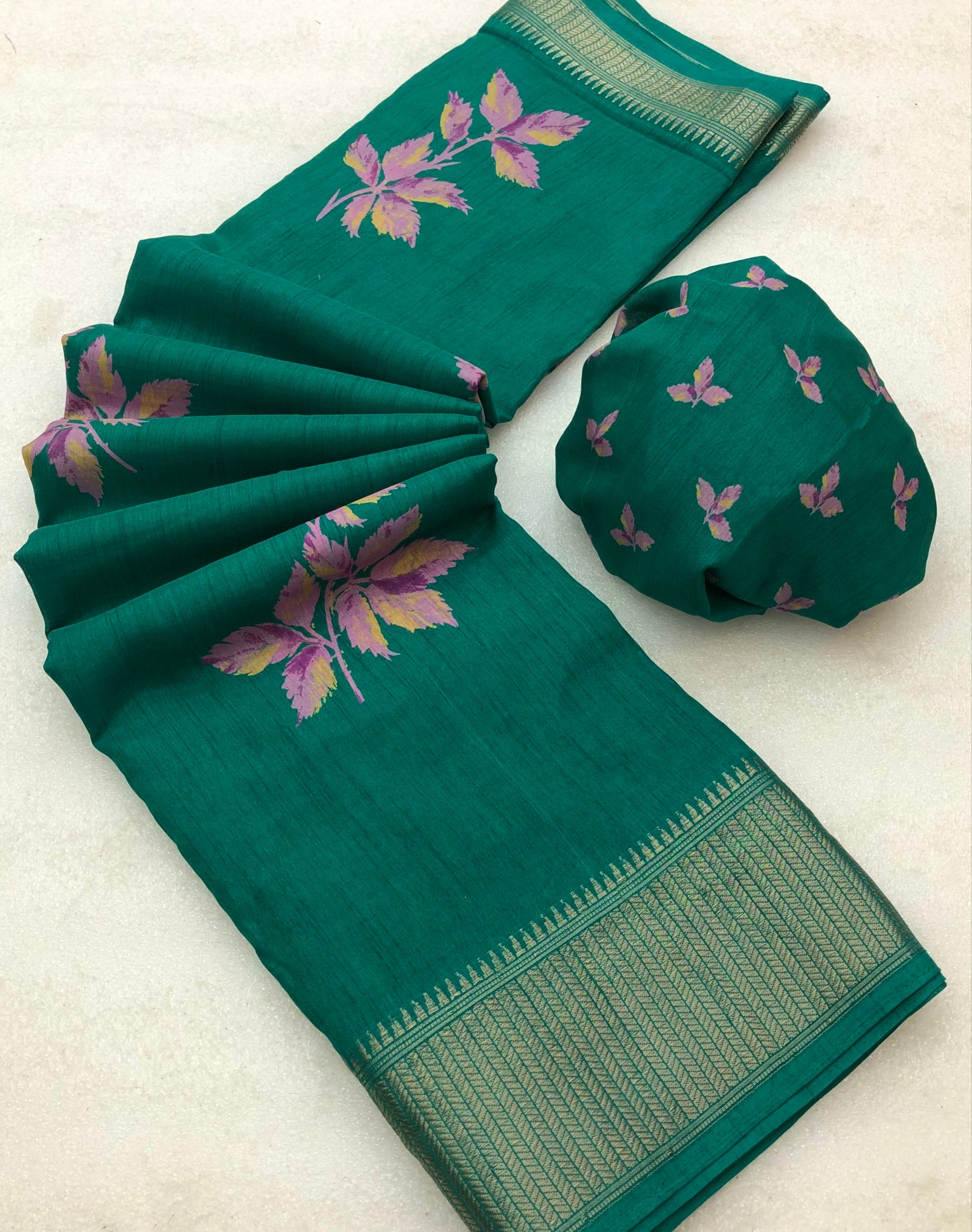 Dongle Soft Chenderi Lenin Floral Print Saree