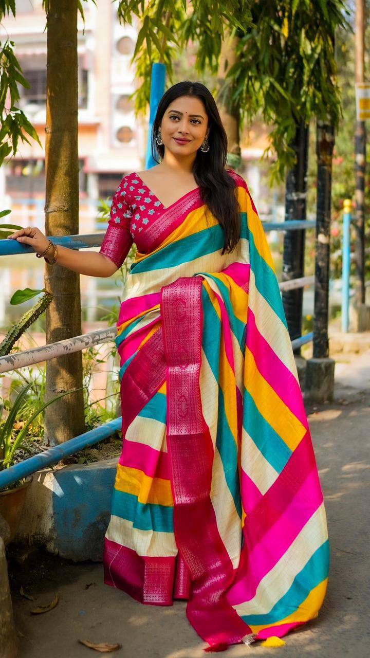 Ensure Cotton Crape Zari Woven Chex Saree