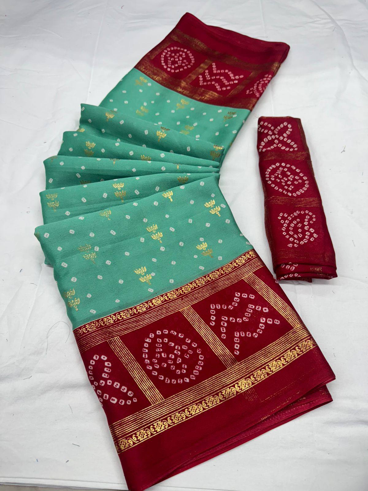 Matter Mose Foil Bandhani Print Saree