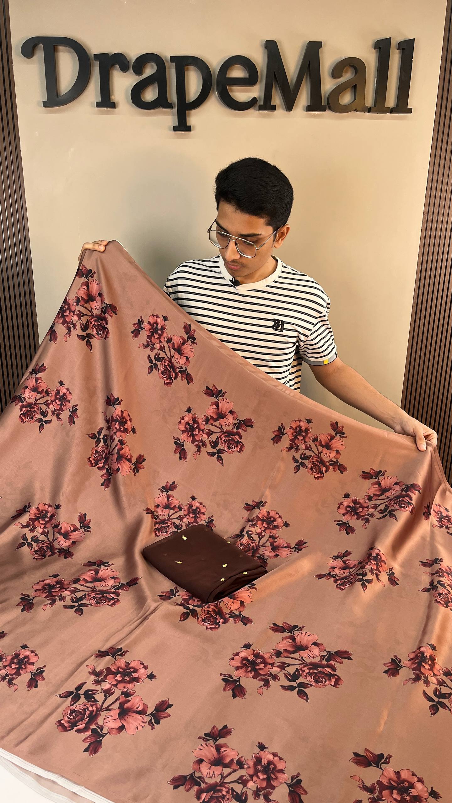 Treat Georgette Satin Floral Digital Print Saree